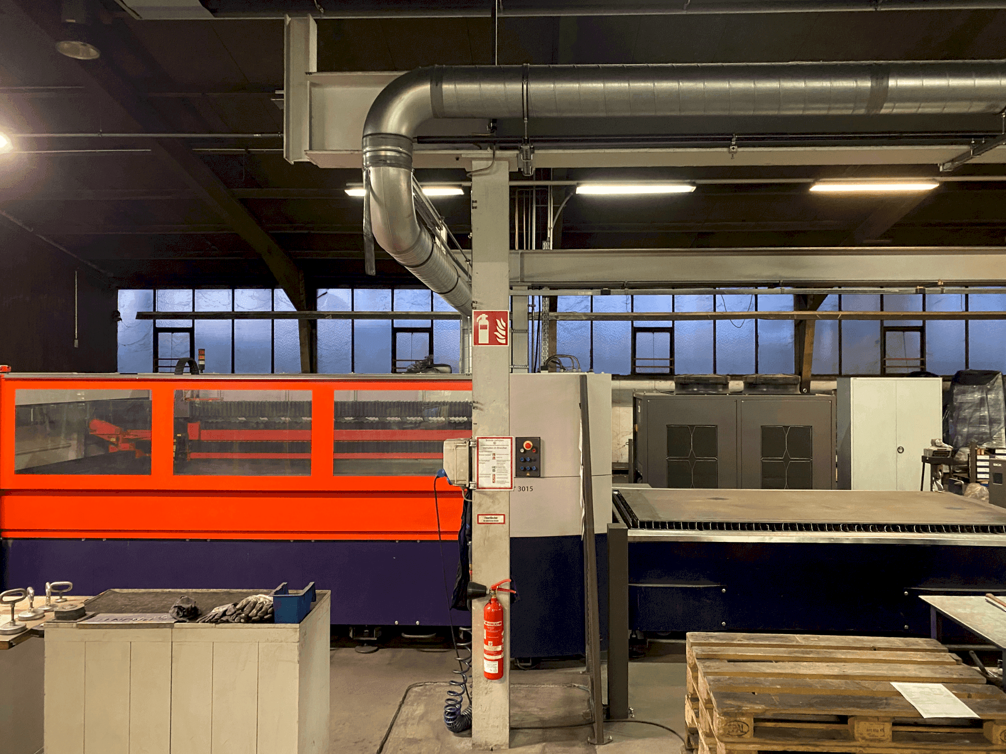 Masina Bystronic Bystar 3015/4400   eestvaade