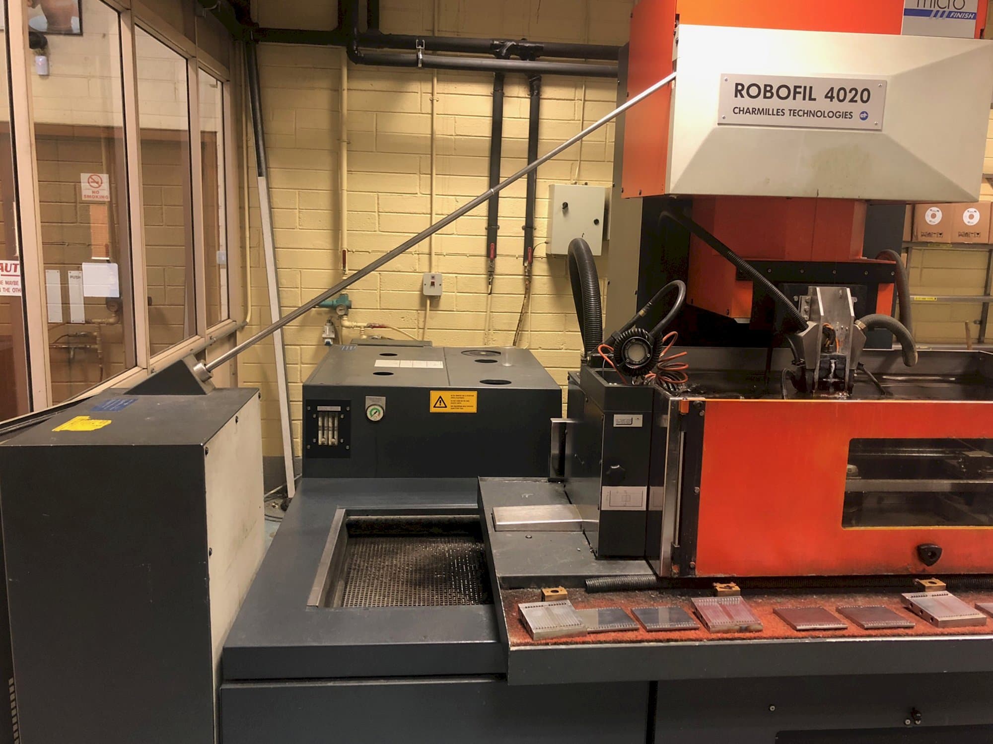 Masina CHARMILLES ROBOFIL 4020  eestvaade