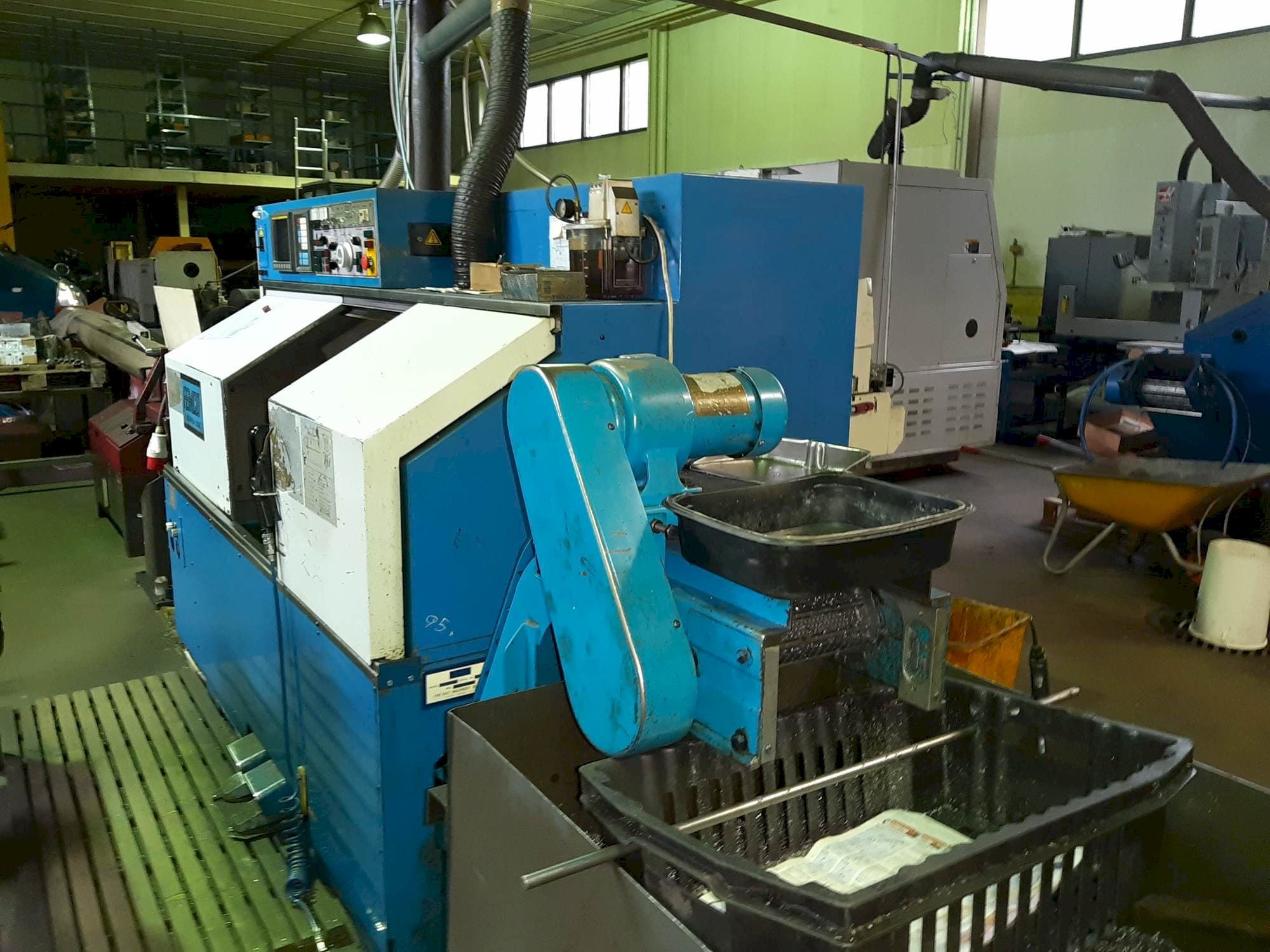 Masina FEMCO Durga 25E   eestvaade