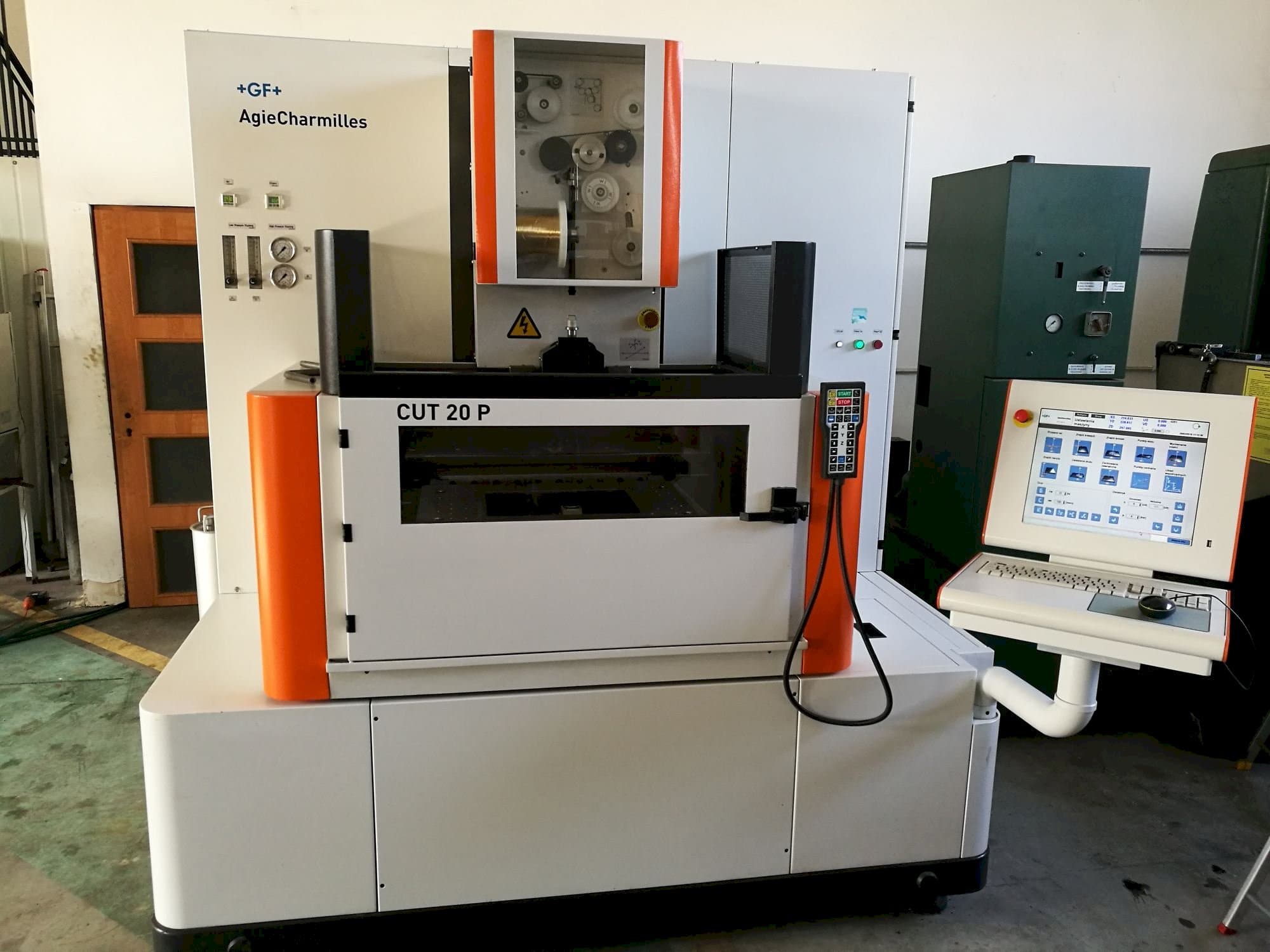 Masina AgieCharmilles CUT 20 P   eestvaade