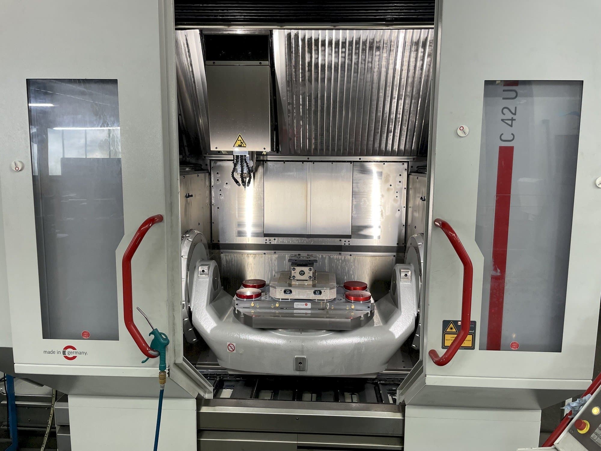 Masina HERMLE C 42 U   eestvaade