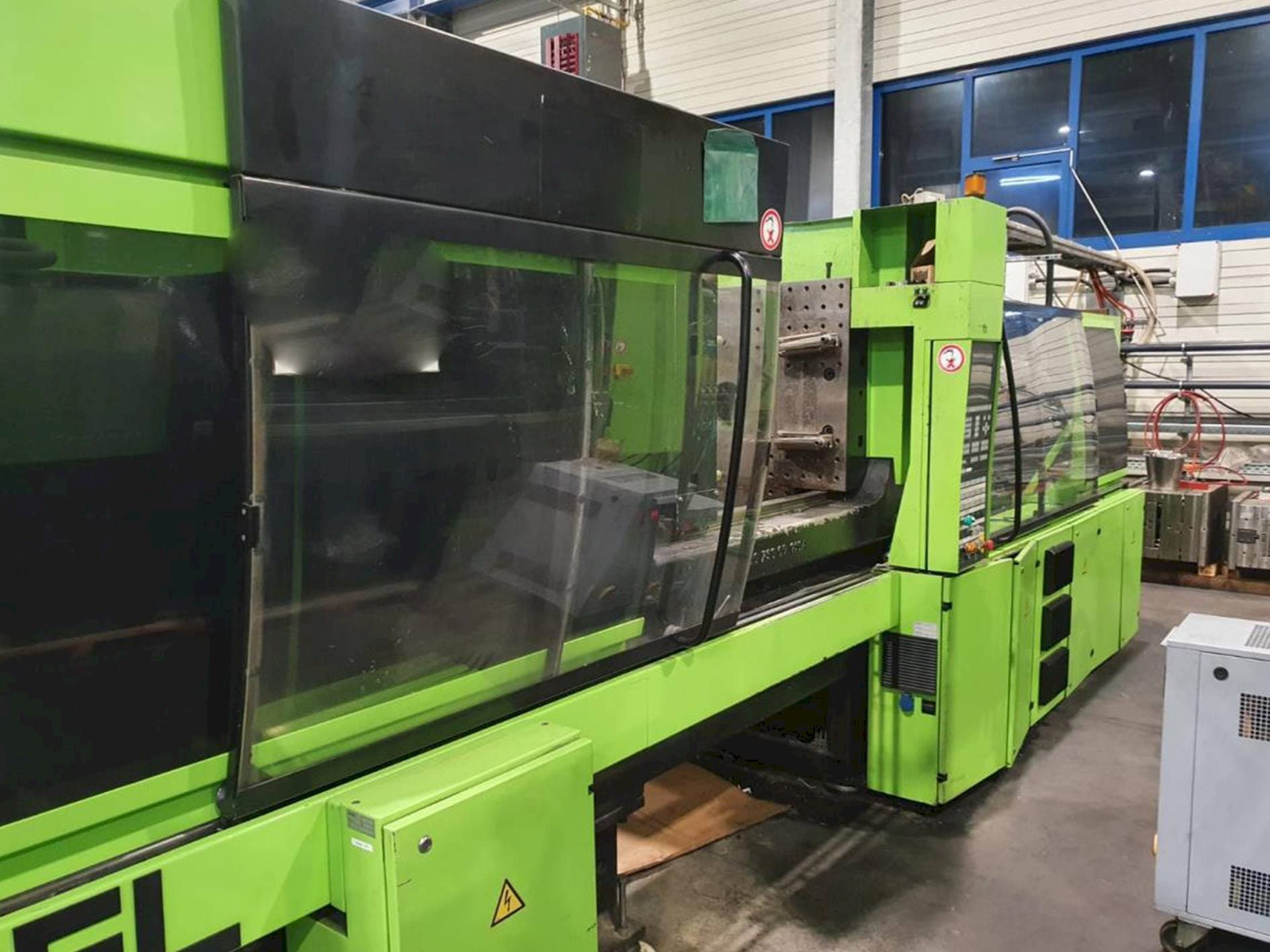 Masina ENGEL Es 1350/250 Hl   eestvaade