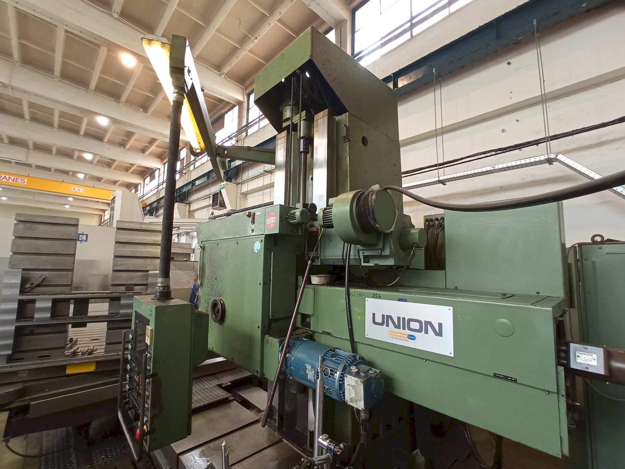 Masina Union BFT 110 eestvaade