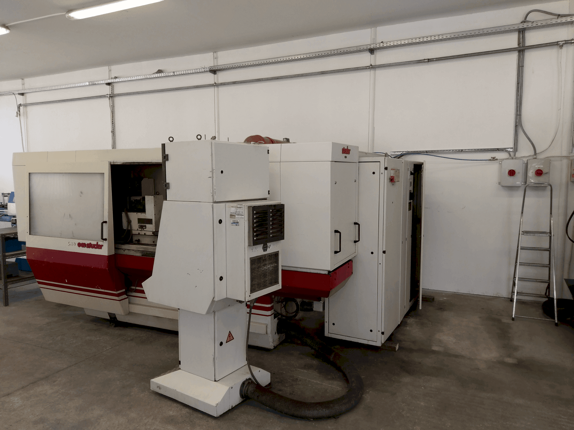 Masina STUDER  S40   eestvaade