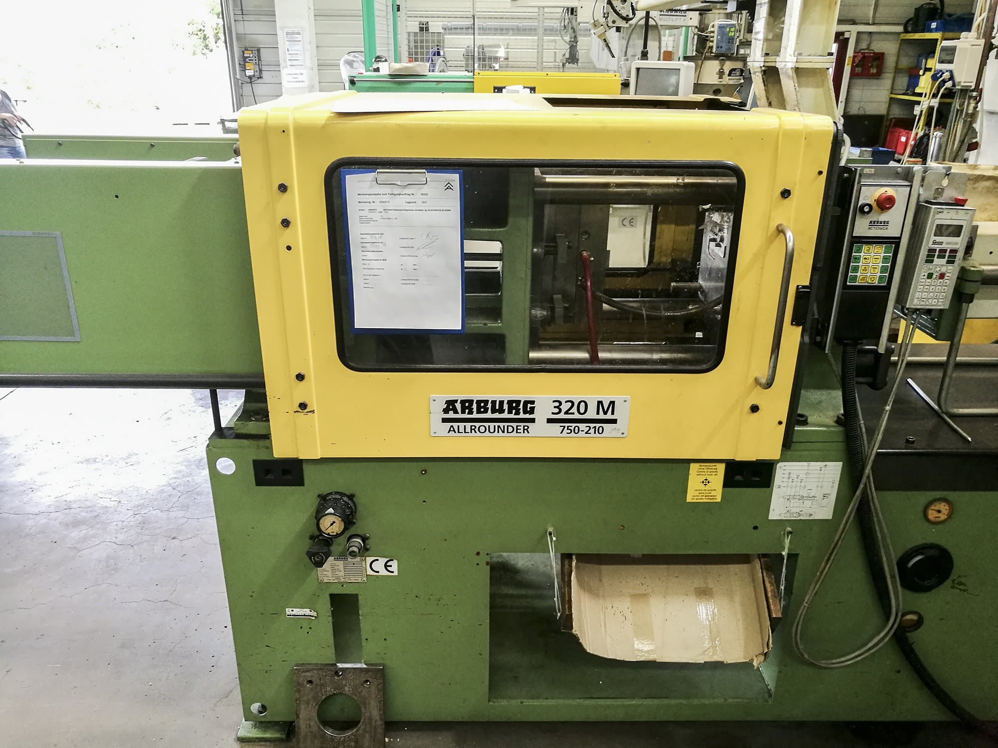 Masina Arburg 320M 750-210   eestvaade