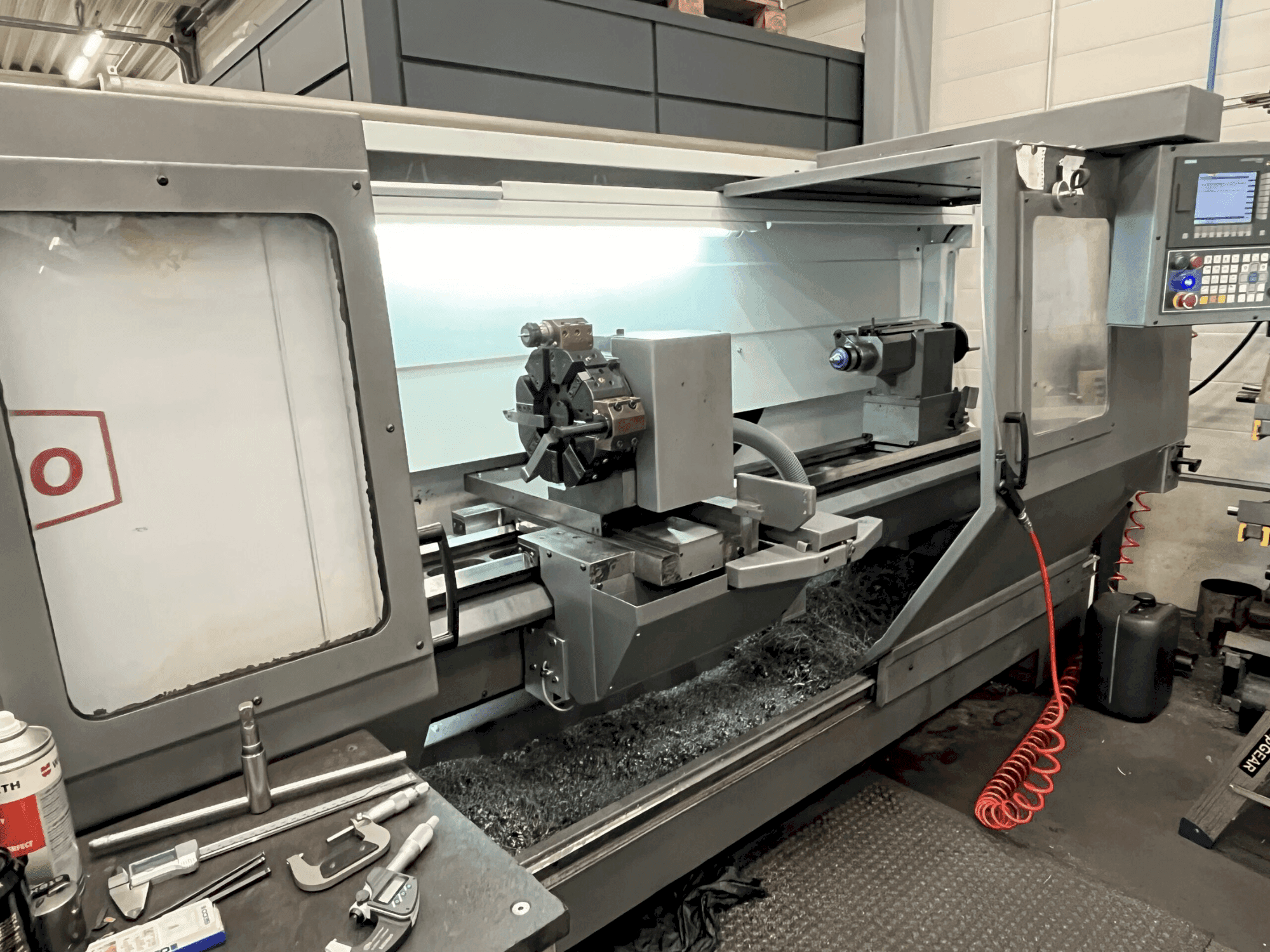 Masina Pinacho SE 325/2000   eestvaade