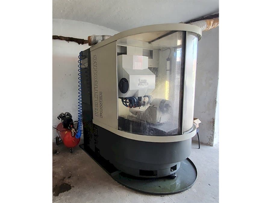 Masina Walter Helitronic Power   eestvaade