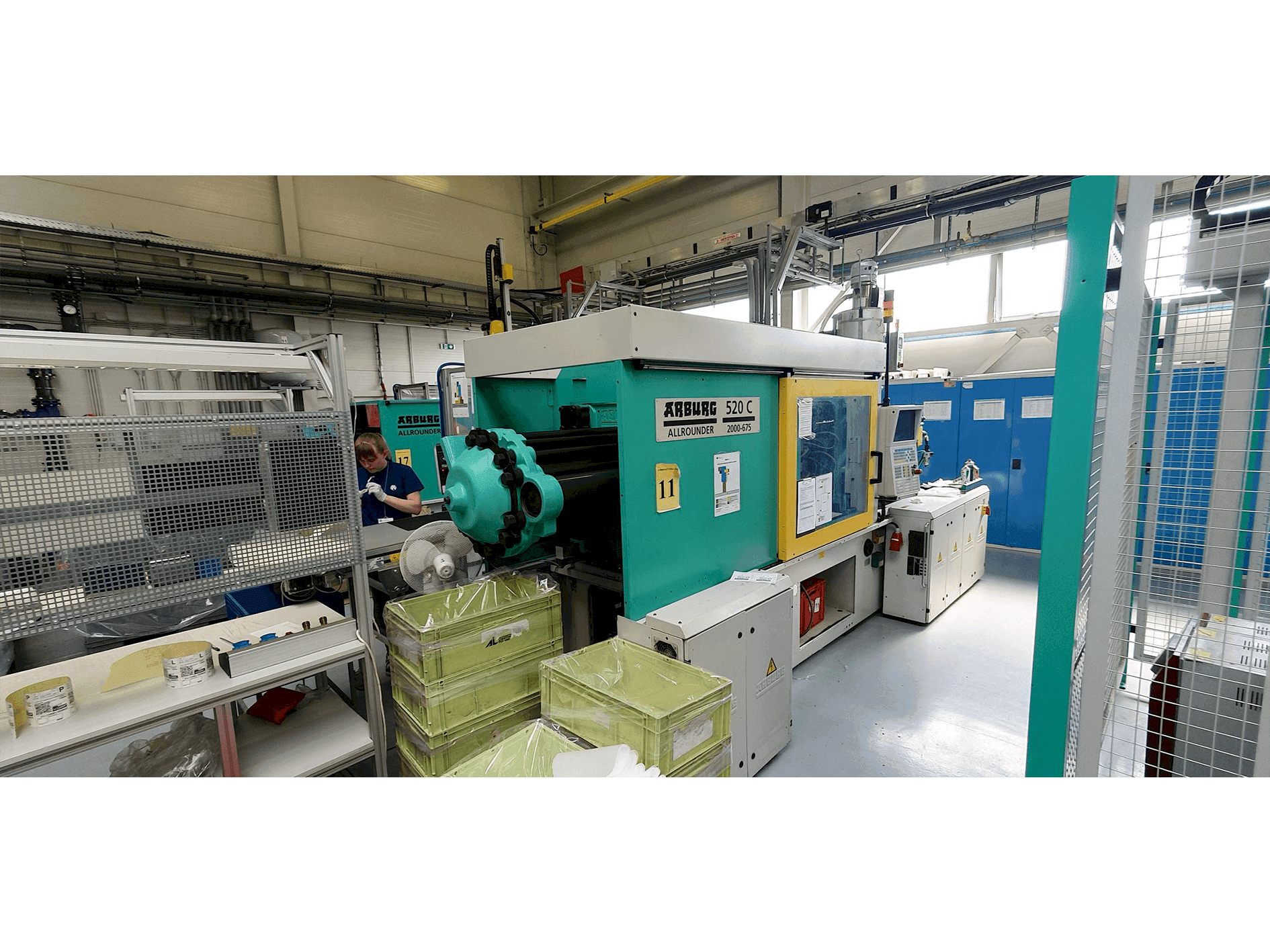 Masina Arburg Allrounder 520 C 2000-675   eestvaade