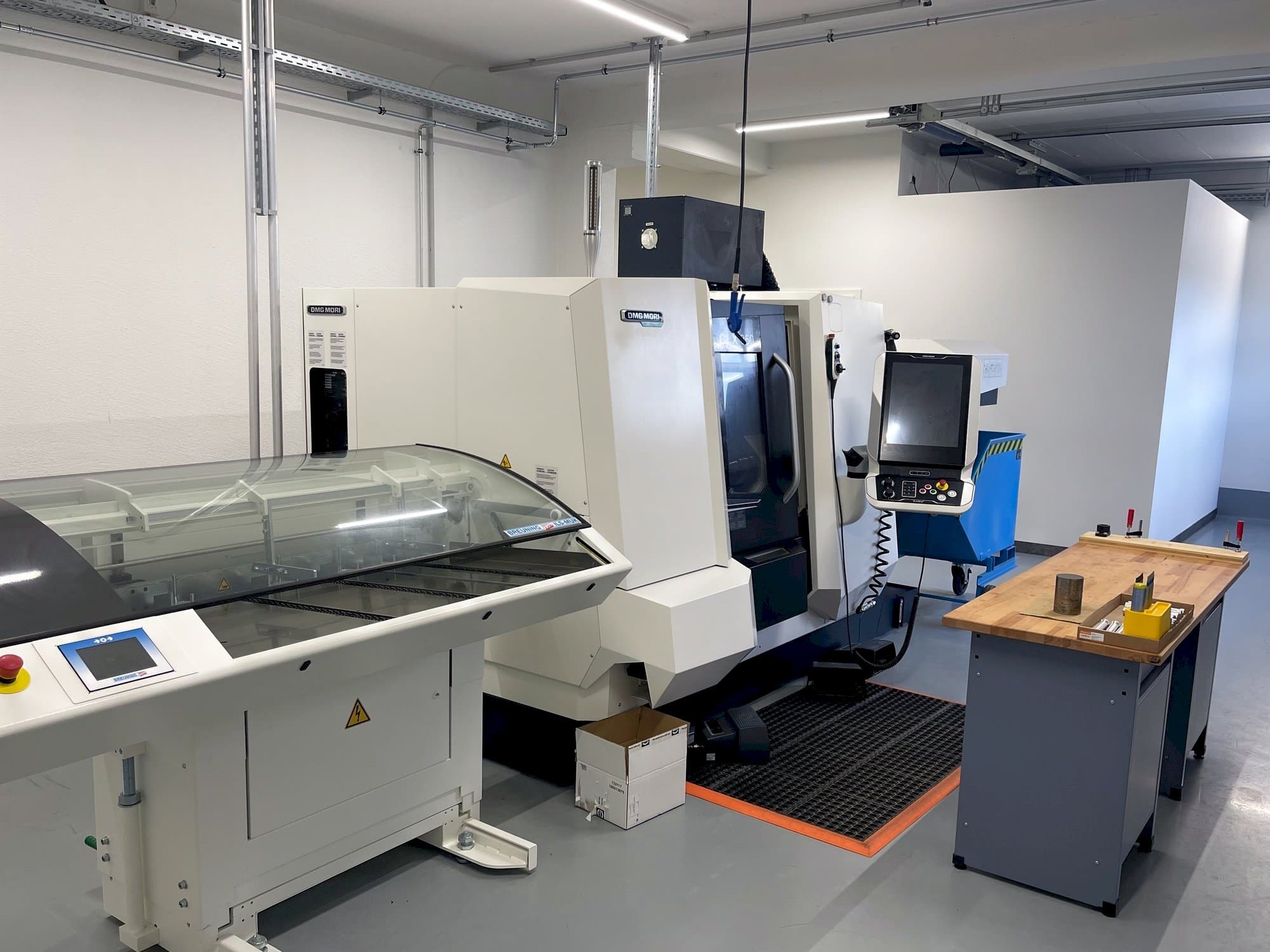 Masina DMG Mori Seiki CLX 350 V6   eestvaade