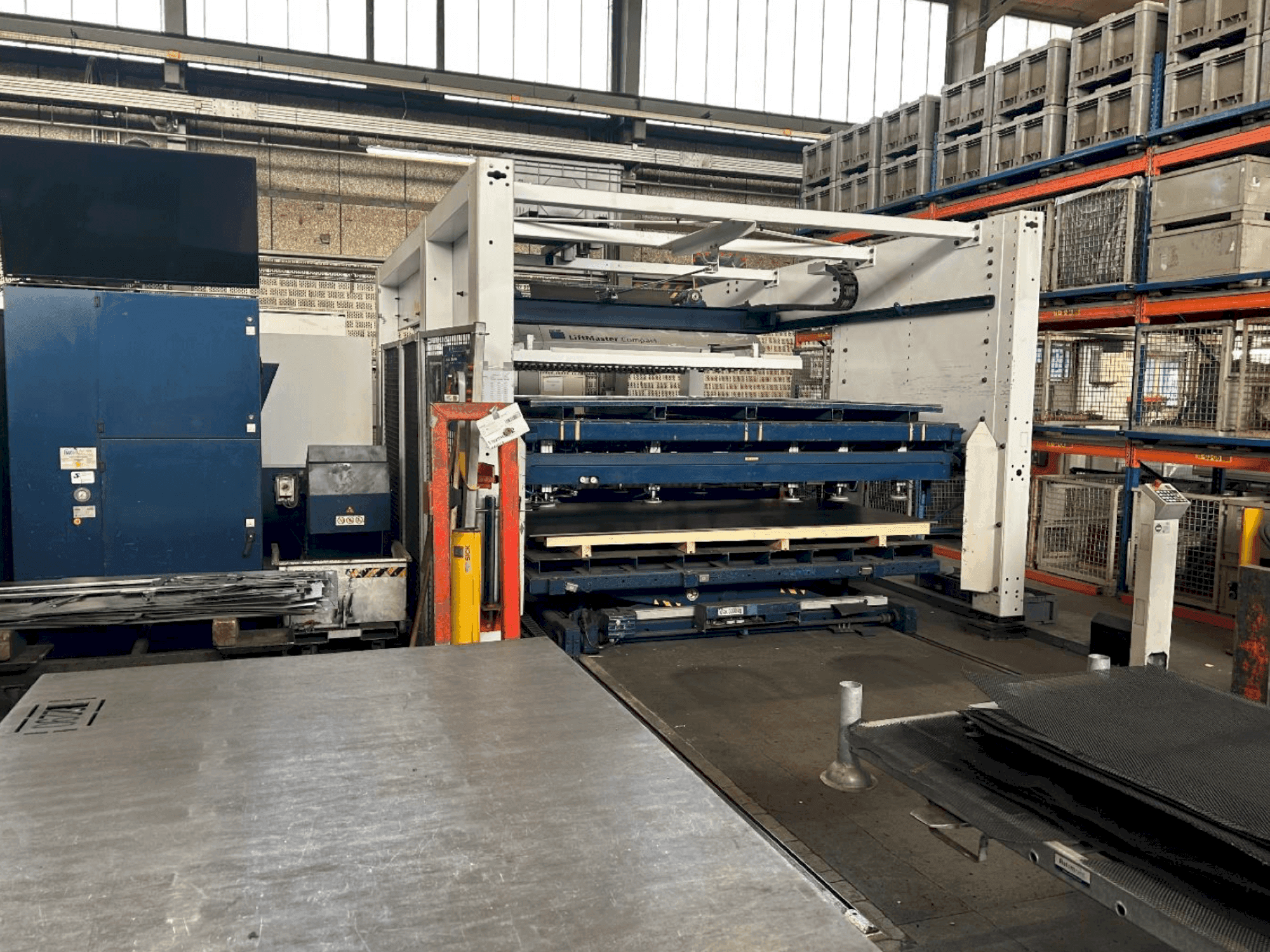 Masina TRUMPF TruLaser 3030   eestvaade