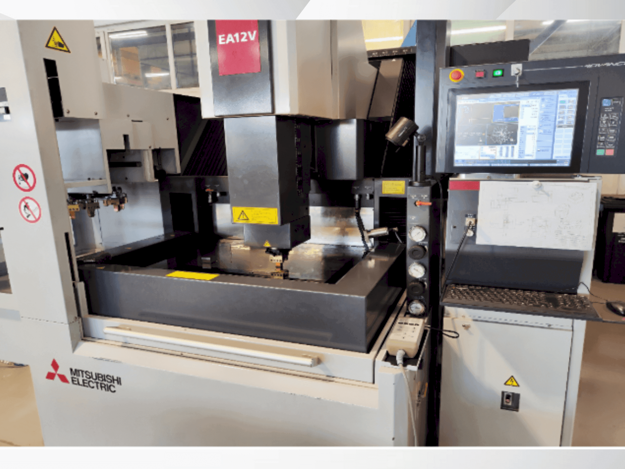 Masina Mitsubishi EA12VM ADVANCE   eestvaade