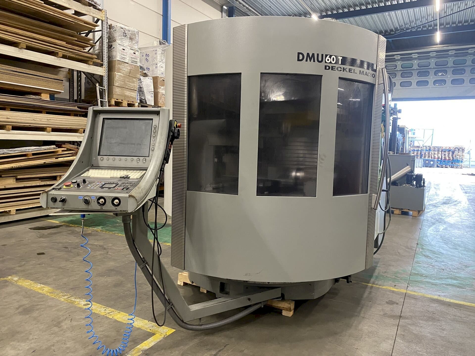 Masina DECKEL MAHO DMU60T   eestvaade