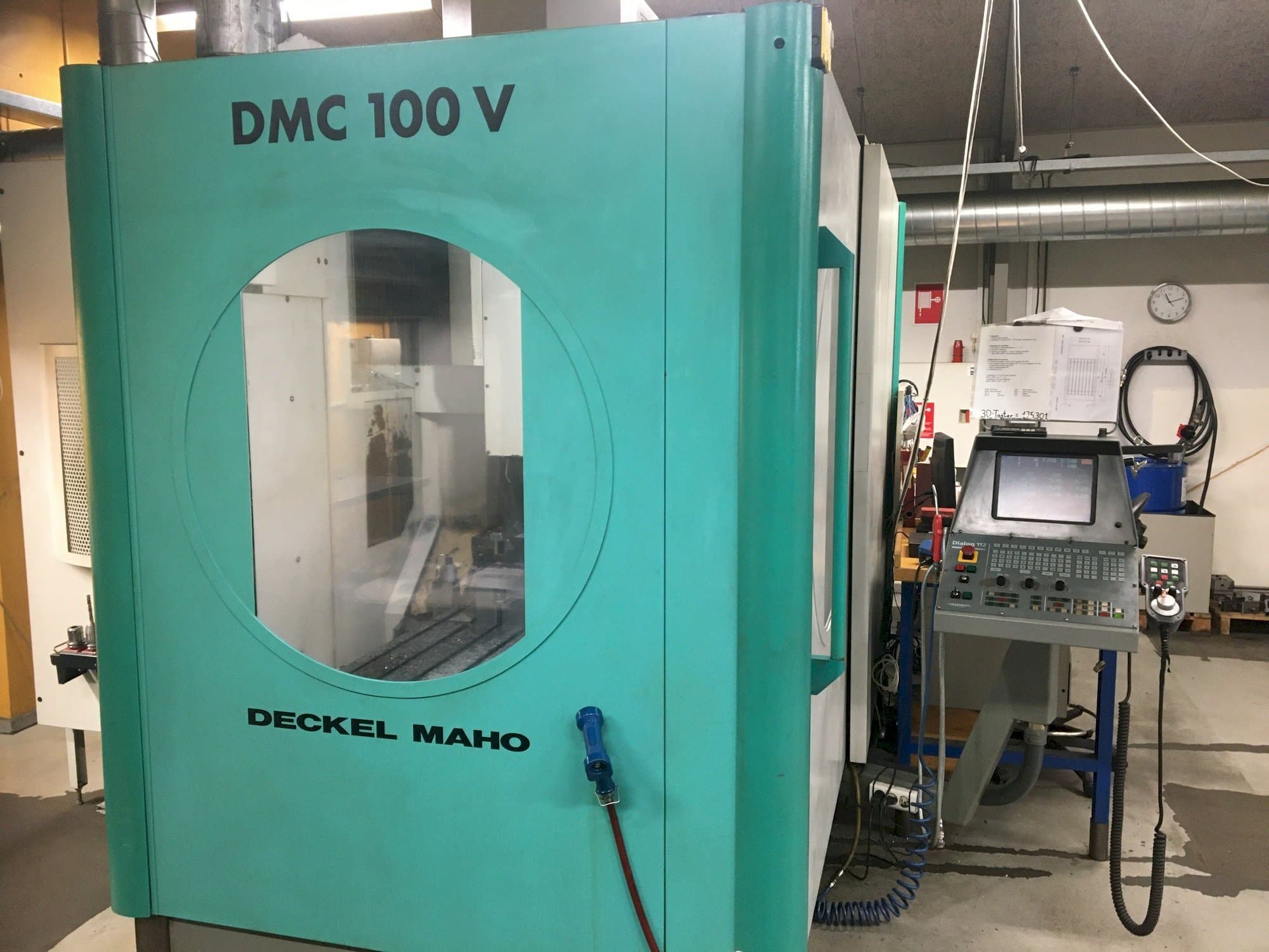 Masina DECKEL DMC 100V eestvaade