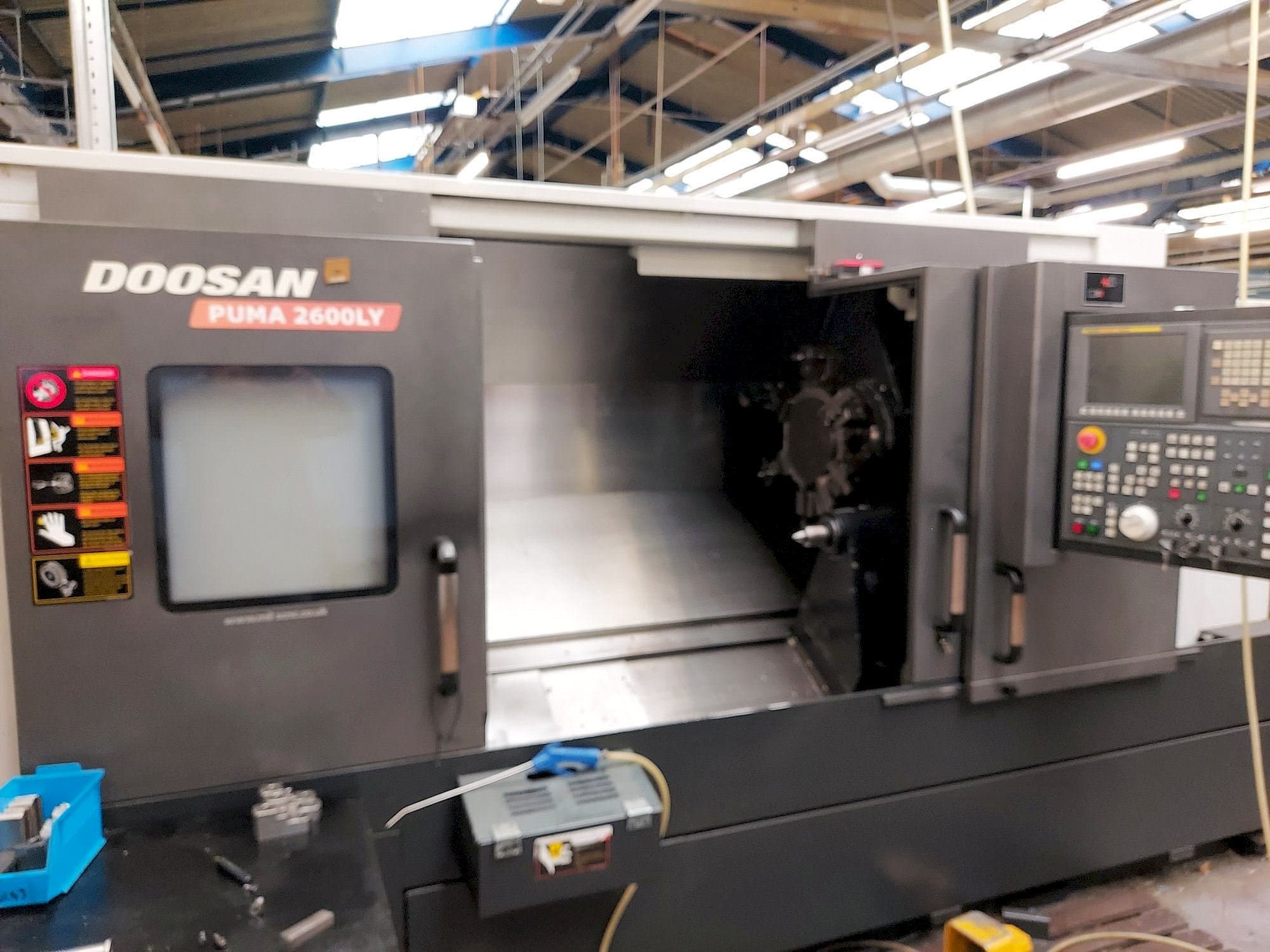 Masina Doosan Puma 2600LY   eestvaade