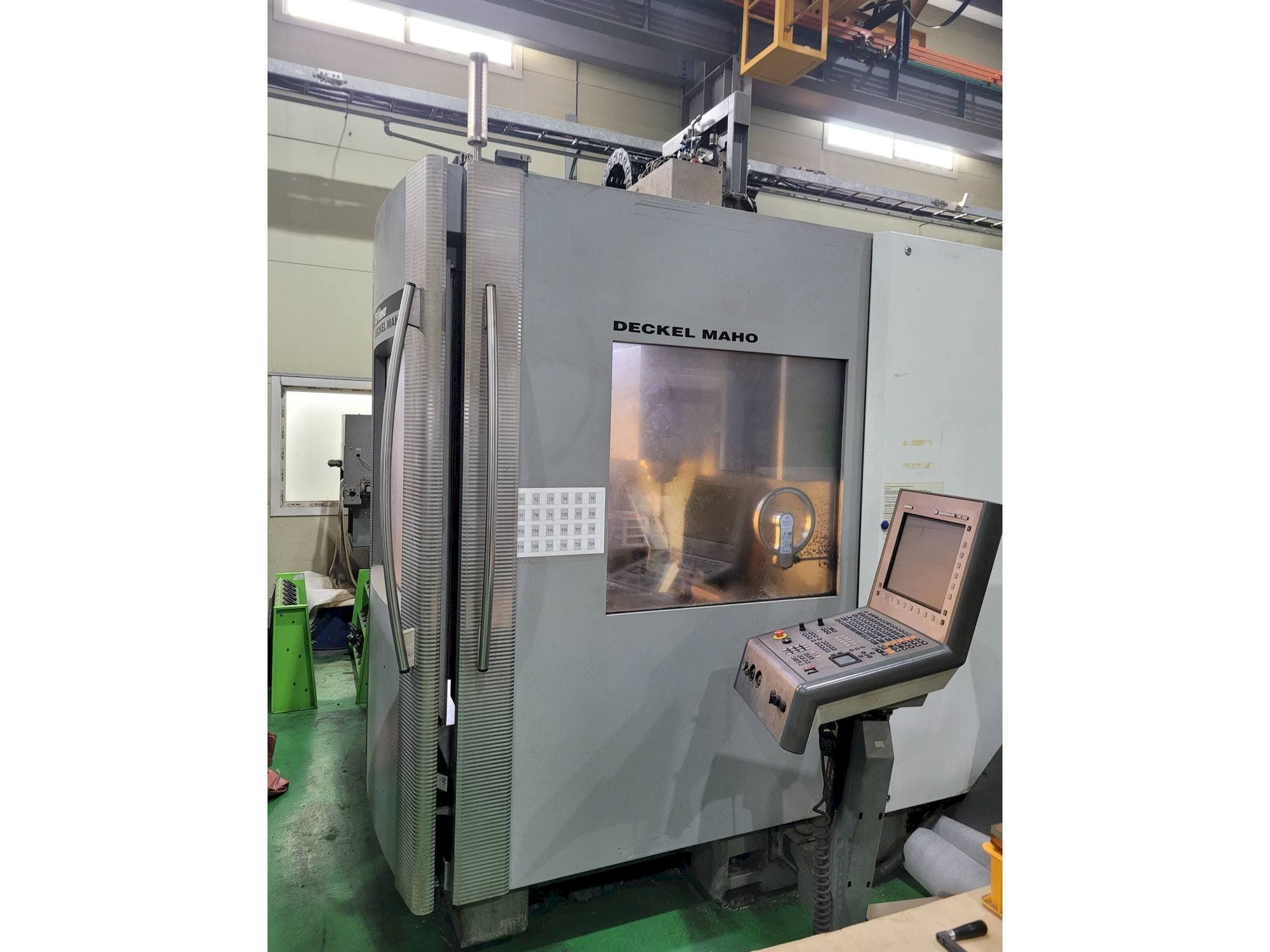 Masina DECKEL MAHO DMC 75 Linear   eestvaade