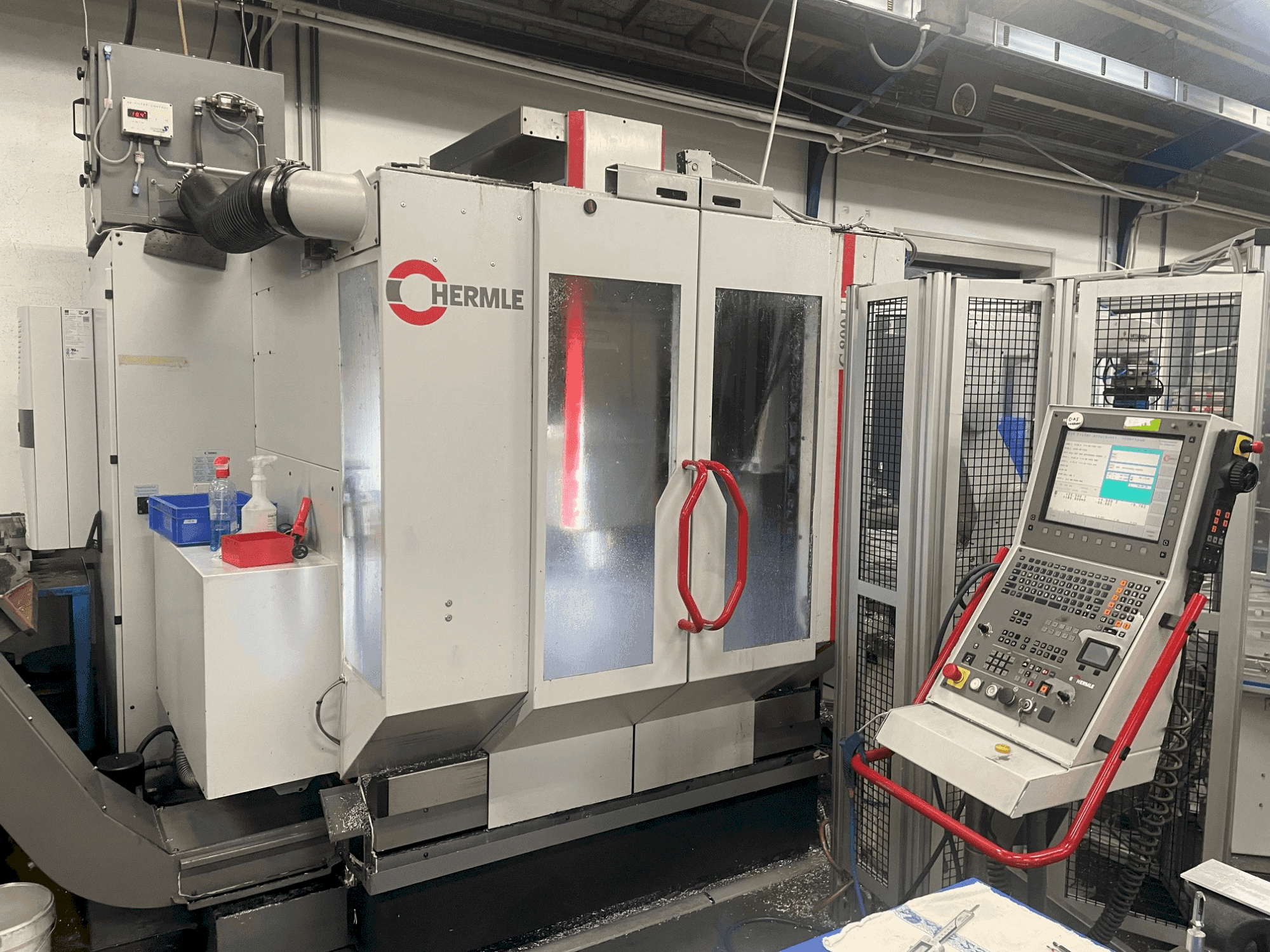 Masina HERMLE C 800 U   eestvaade