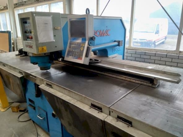 Masina Euromac CX 1000/30 eestvaade