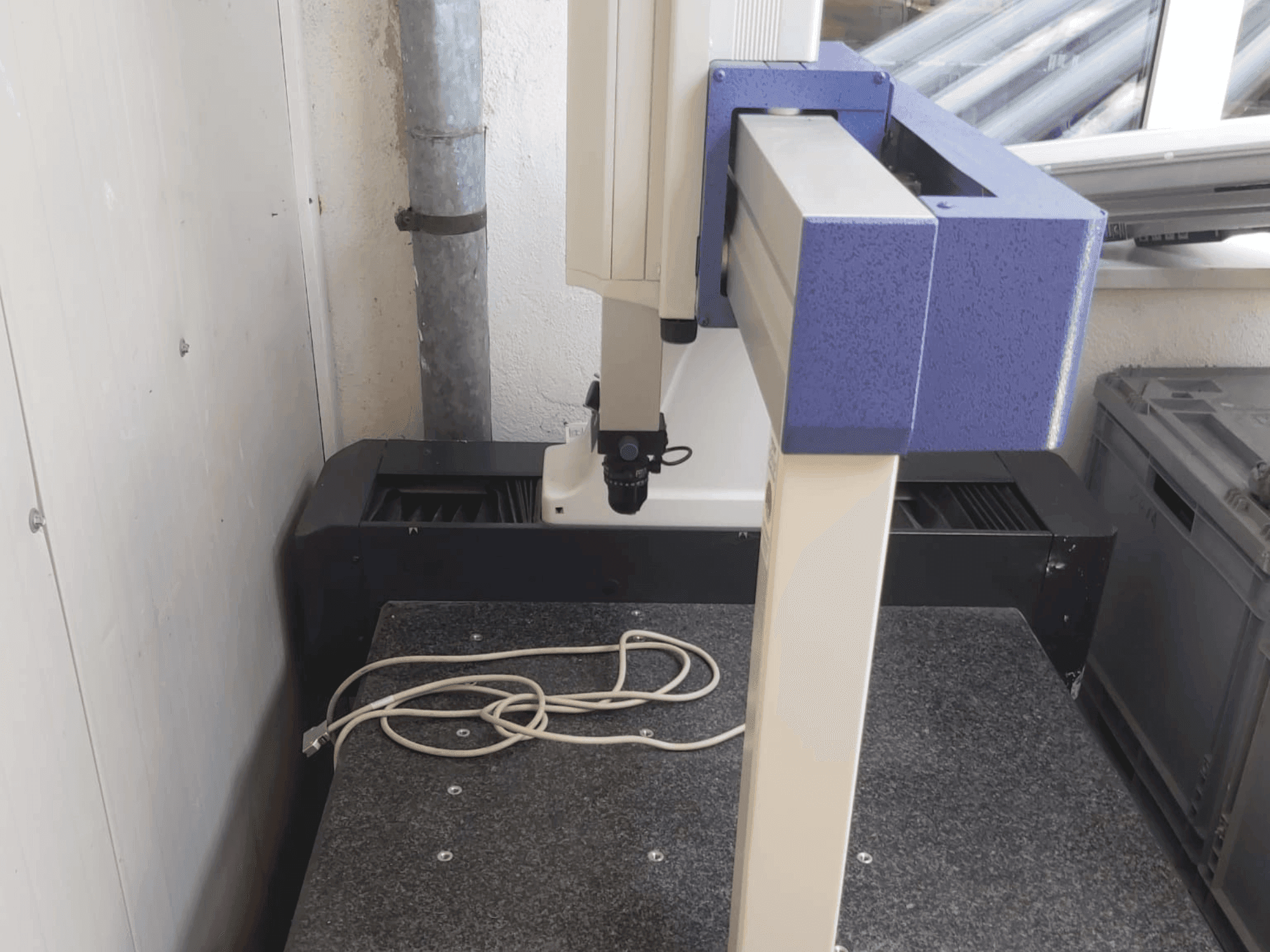 Masina Mitutoyo Crysta-Plus M443   eestvaade