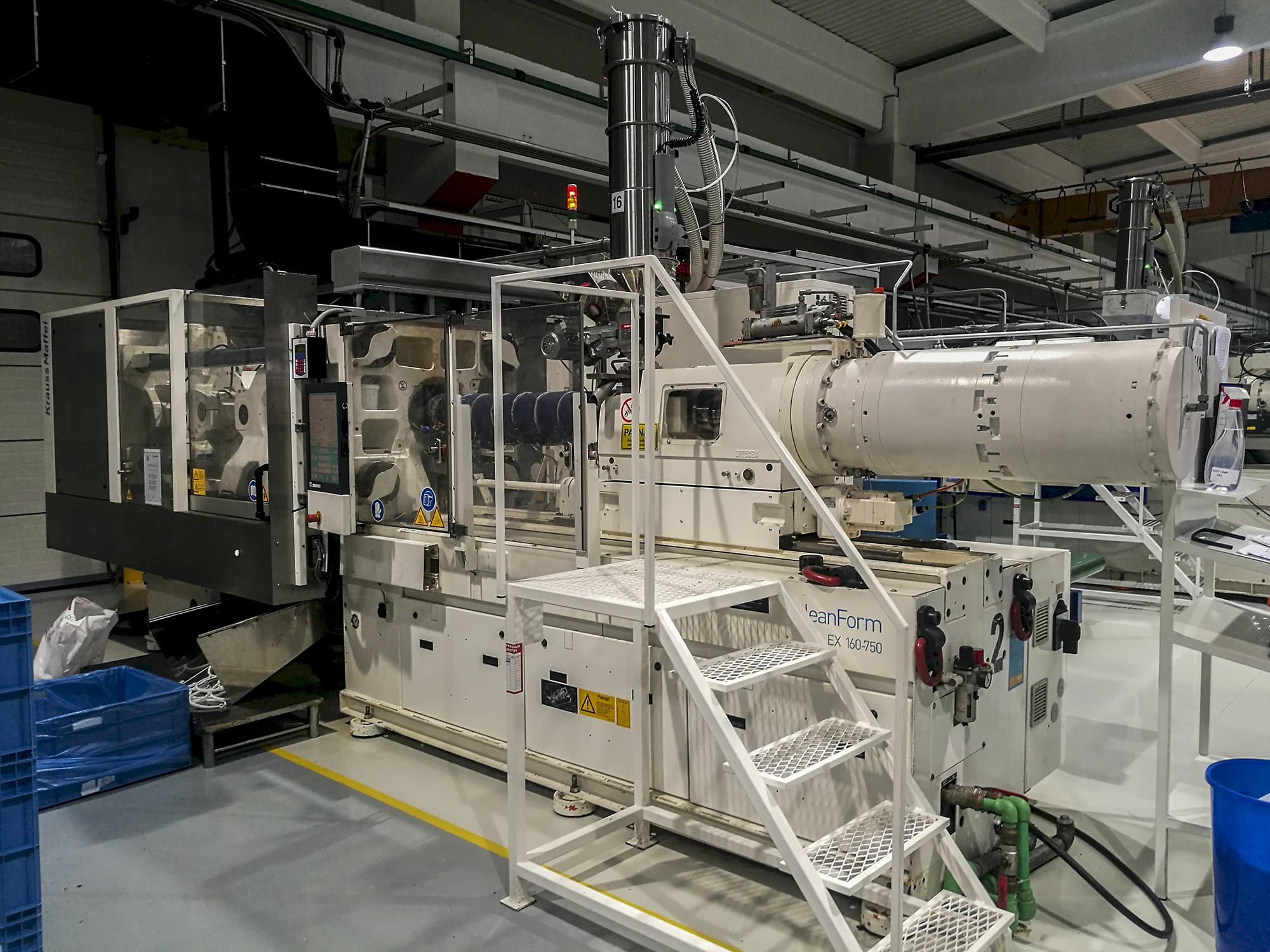 Masinavaade Krauss Maffei 160-750 EX   paremalt