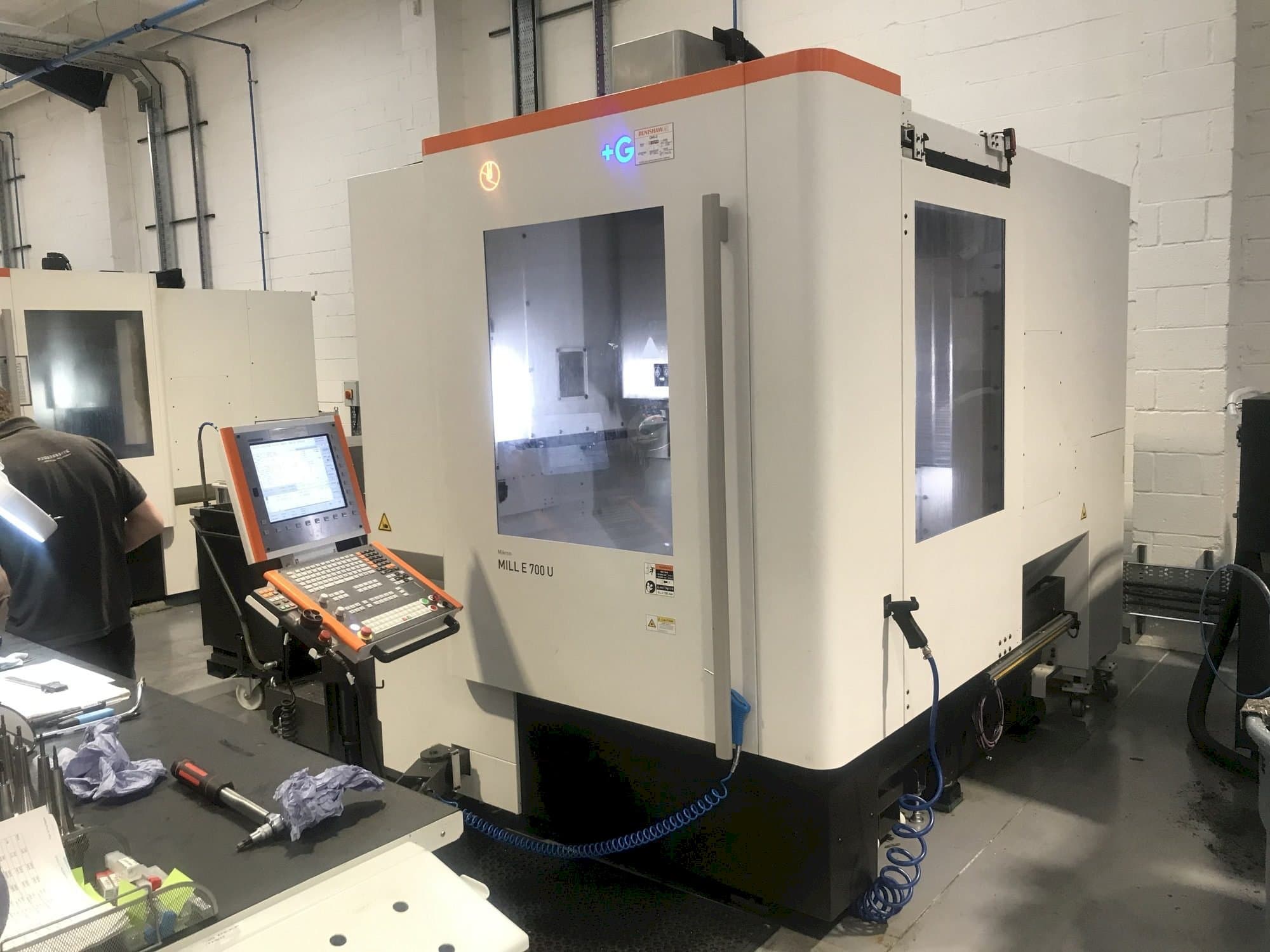 Masina MIKRON Mill E 700 U   eestvaade