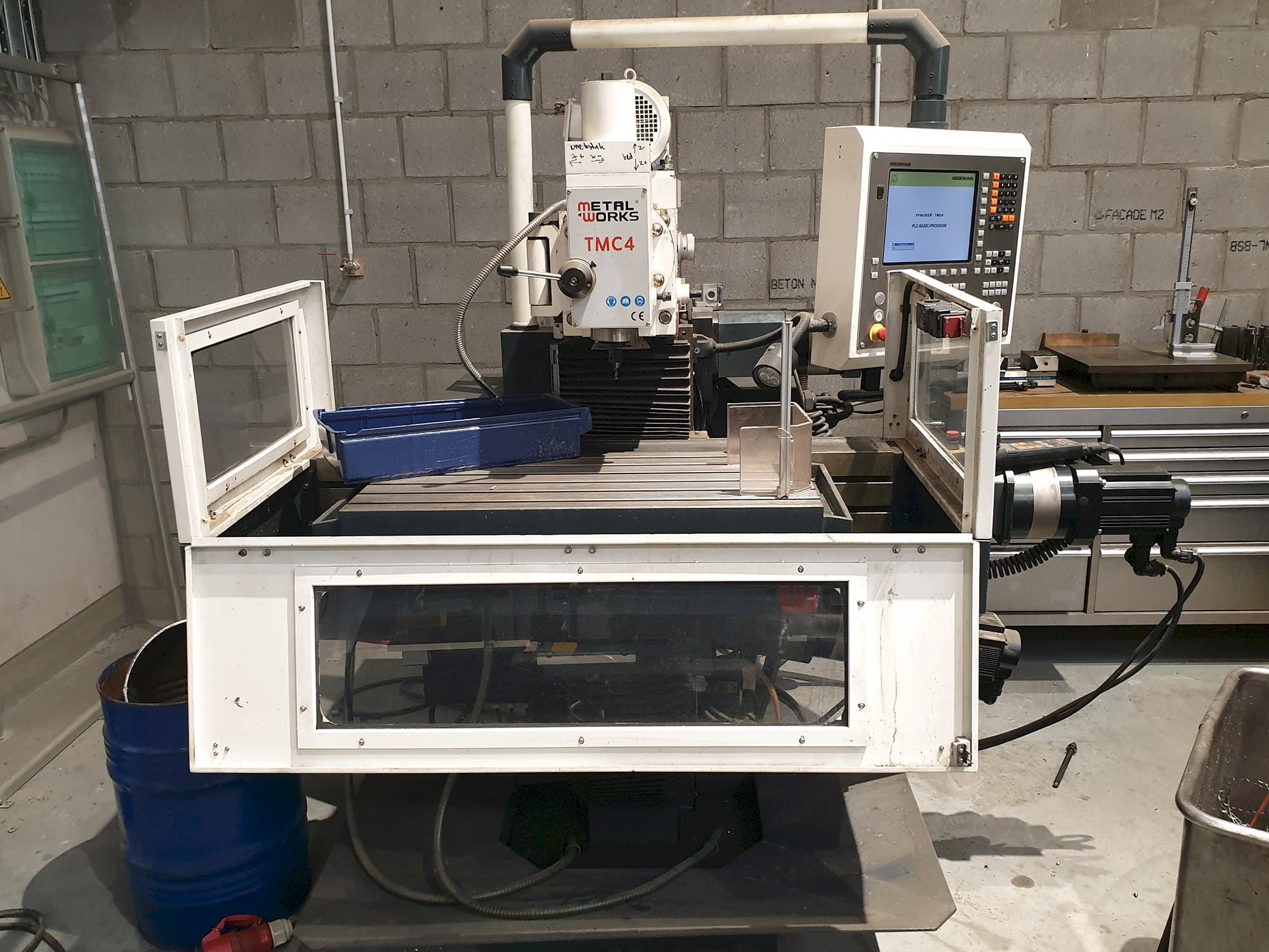 Masina Metal Works TMC 4  eestvaade