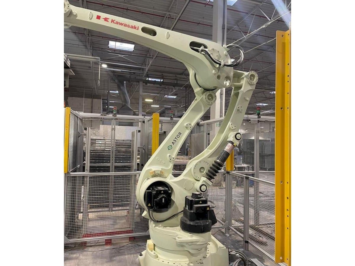 Masina Kawasaki 3CP180L-AC03   eestvaade