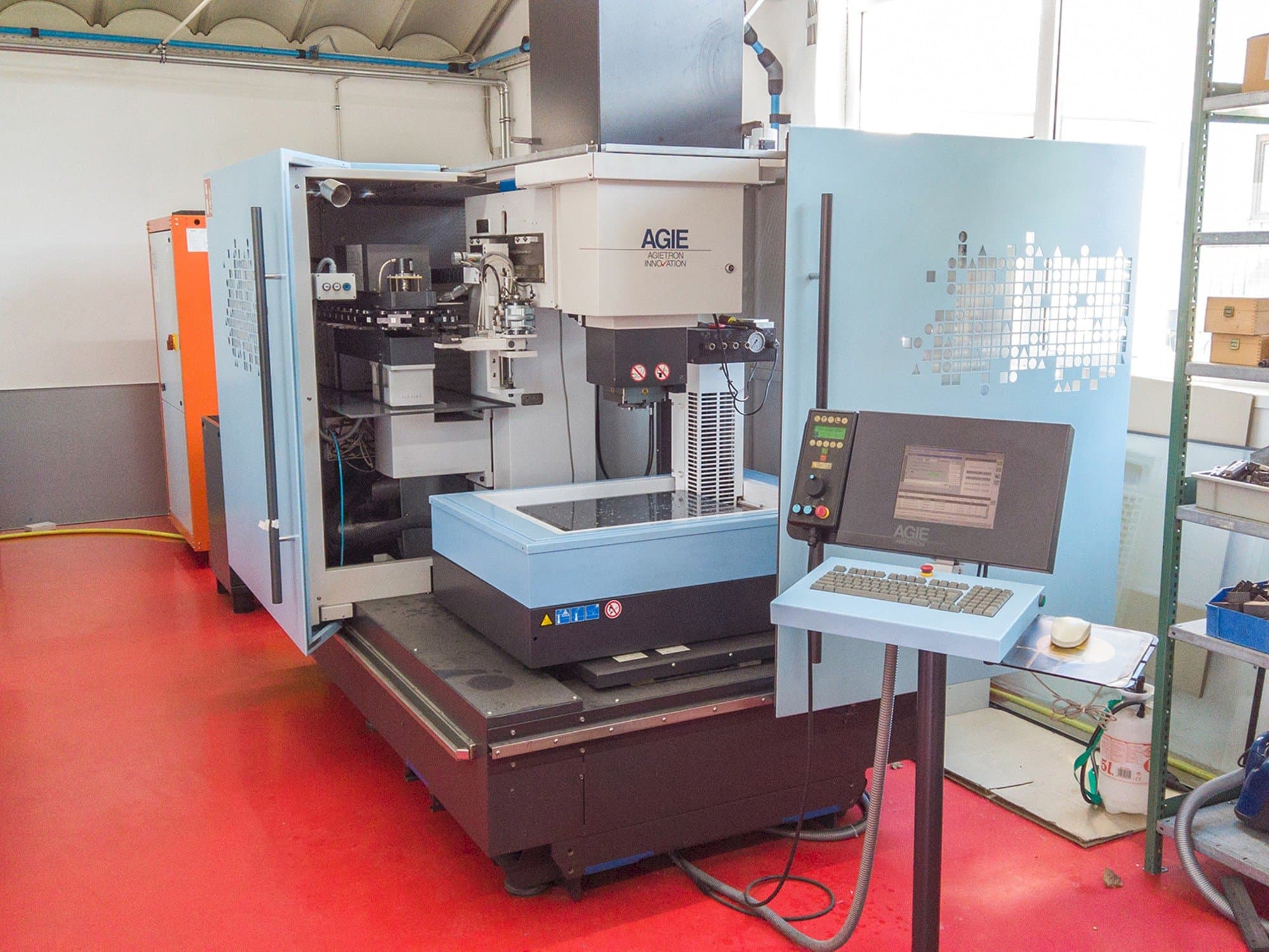 Masina AGIE AGIETRON INNOVATION 2   eestvaade