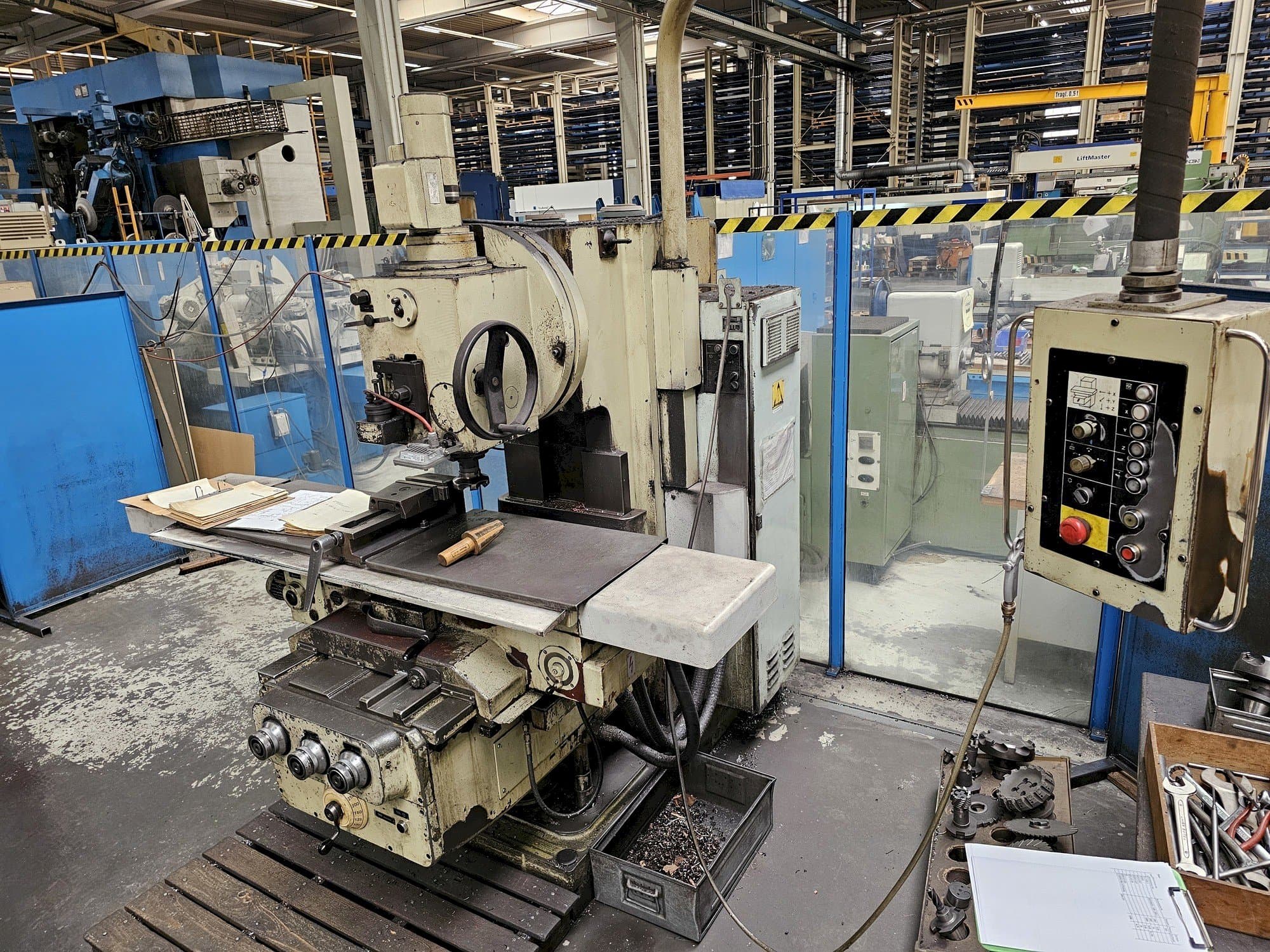 Masina VEB FSS 400/E   eestvaade