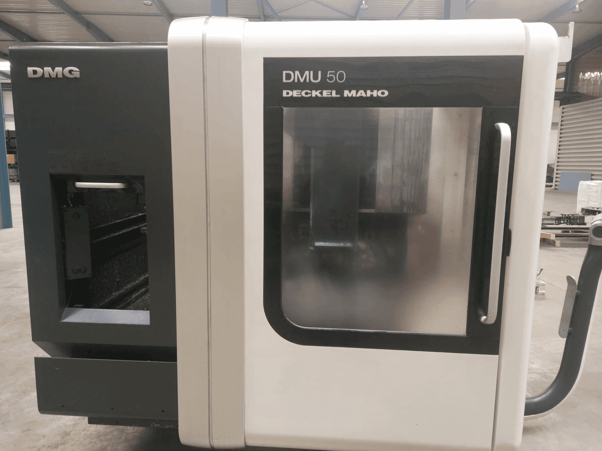 Masina DMG DECKEL MAHO DMU 50   eestvaade