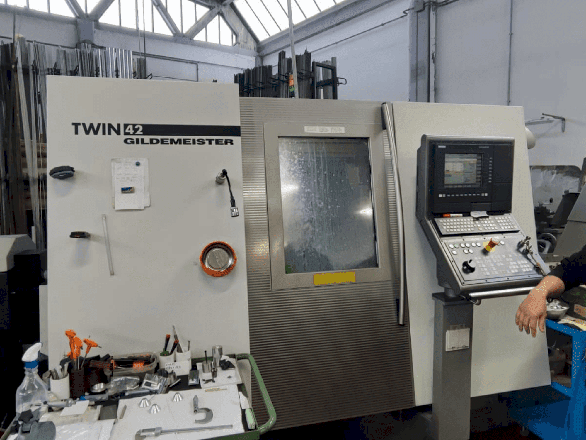 Masina Gildemeister TWIN 42   eestvaade