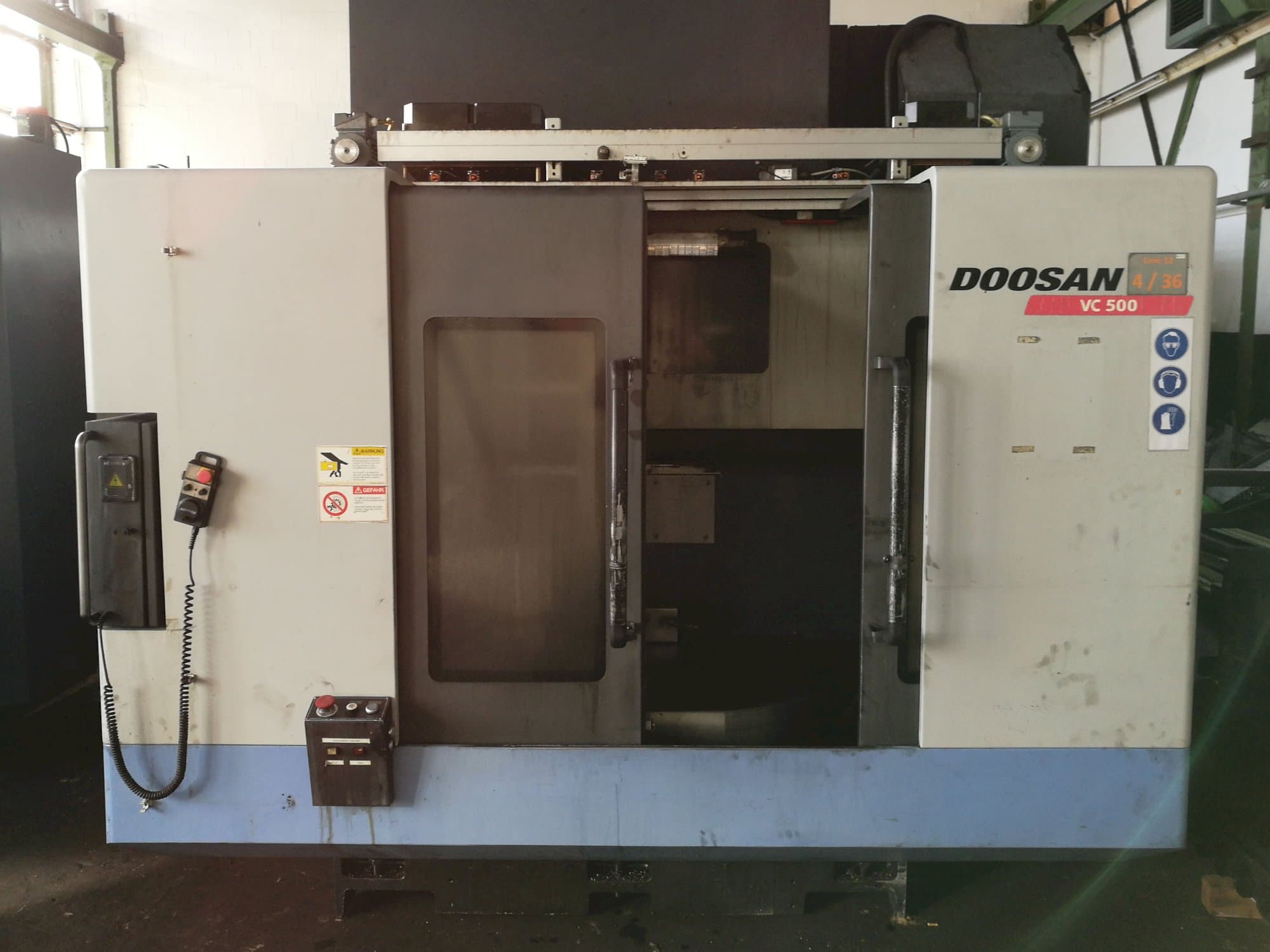 Masina Doosan VC 500   eestvaade