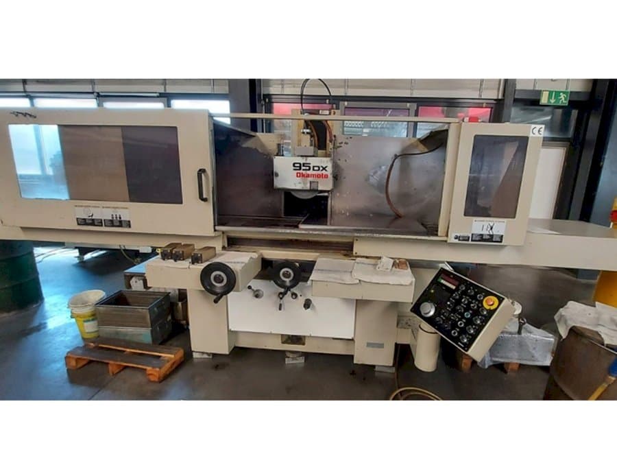 Masina OKAMOTO 95DX   eestvaade