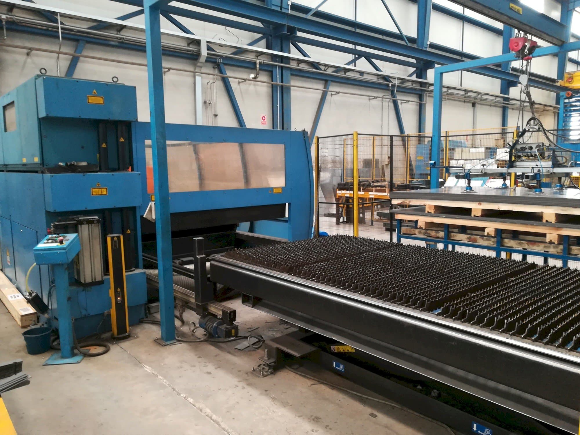 Masina Prima Industrie Platino 1530   eestvaade