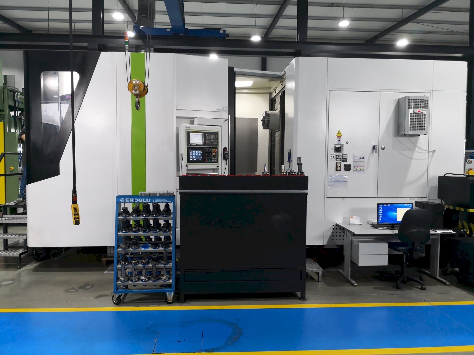 Masina Hartford HMC-10   eestvaade