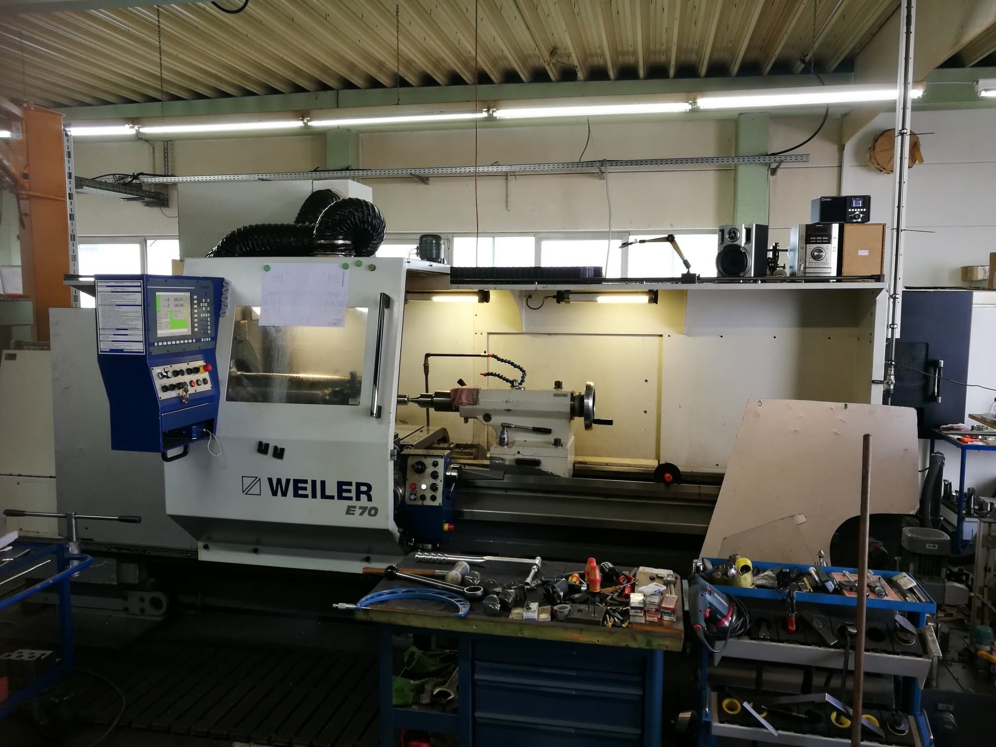 Masina Weiler E70/3000   eestvaade