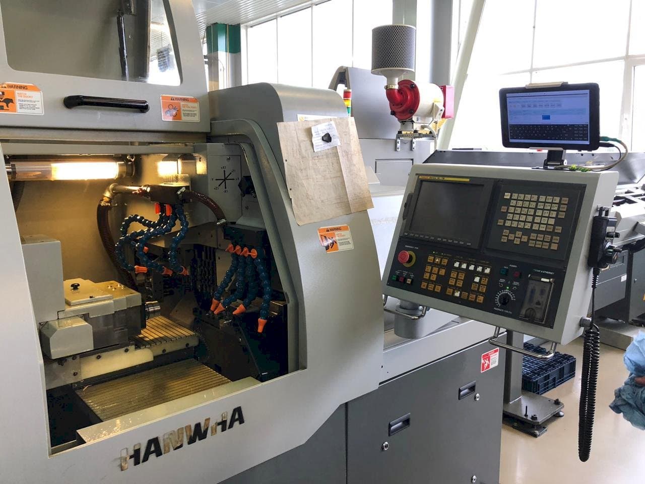 Masina Hanwha XD20H   eestvaade