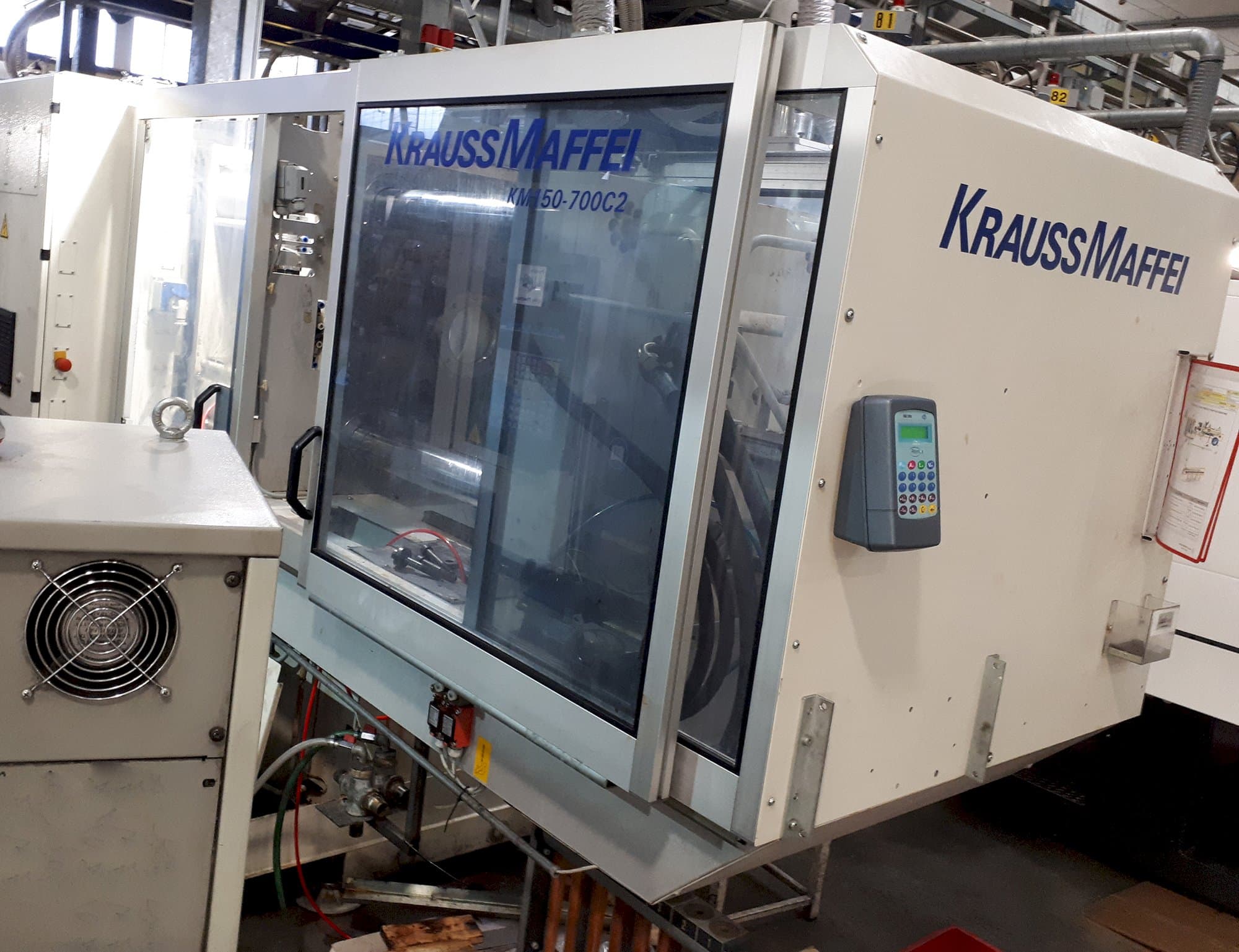 Masinavaade Krauss Maffei C2 150-700  paremalt