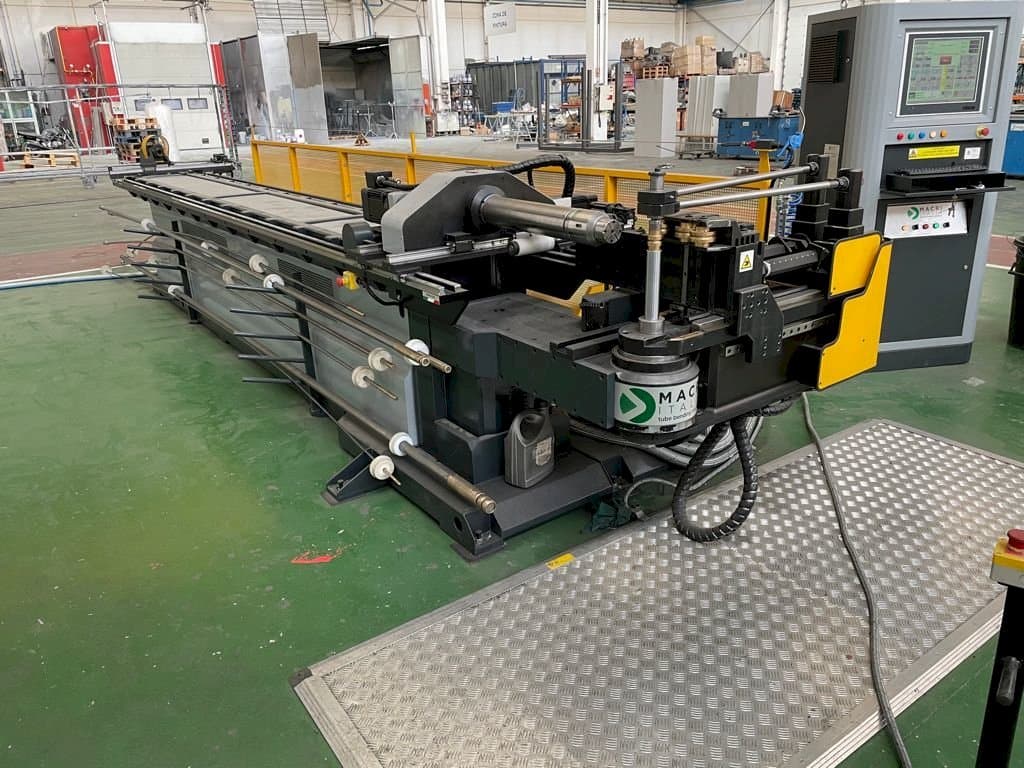 Masina Macri Italia Provar 65 UD-6   eestvaade