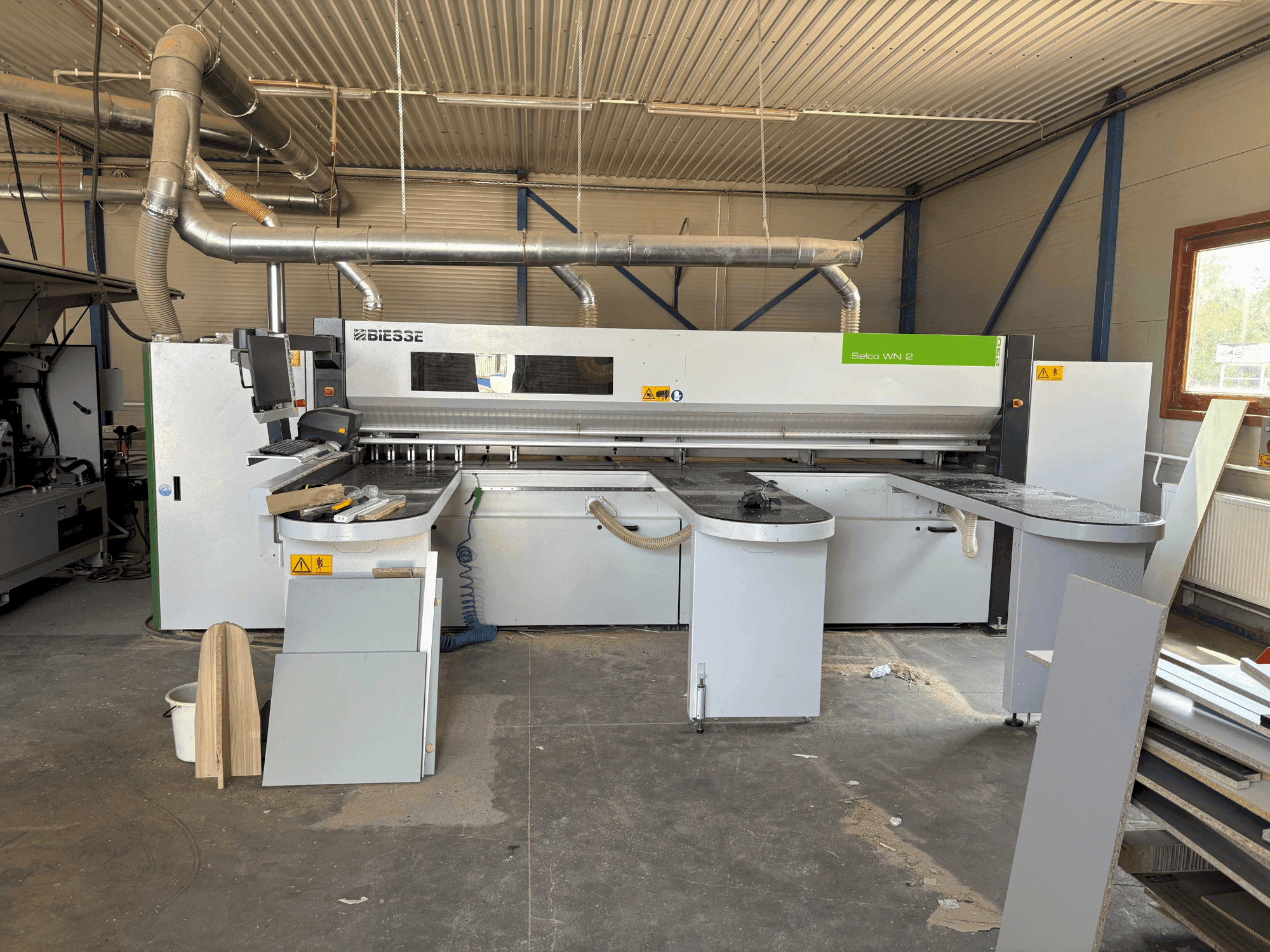 Masina BIESSE Selco WN 2   eestvaade