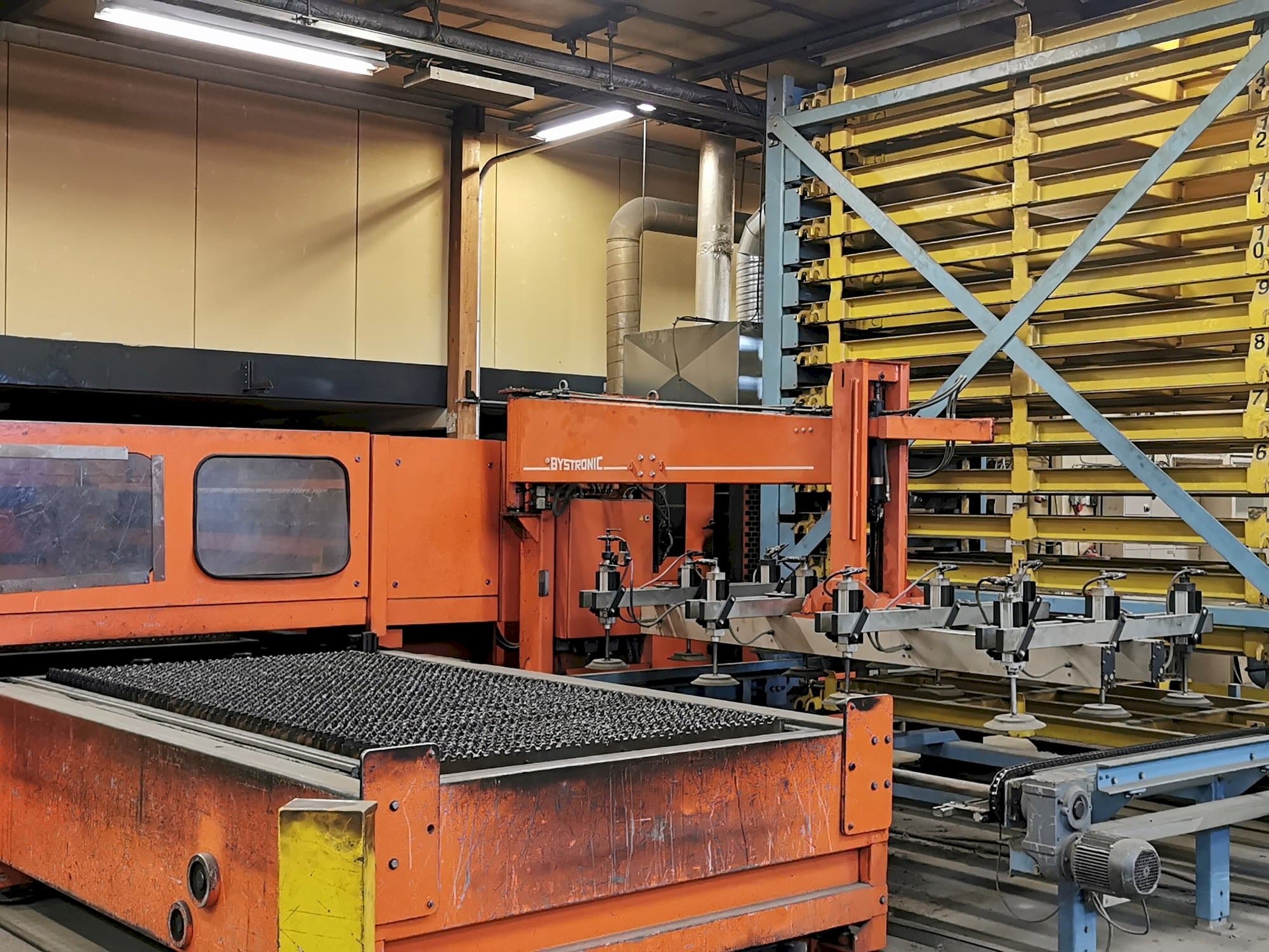 Masina Bystronic BTL 3500   eestvaade