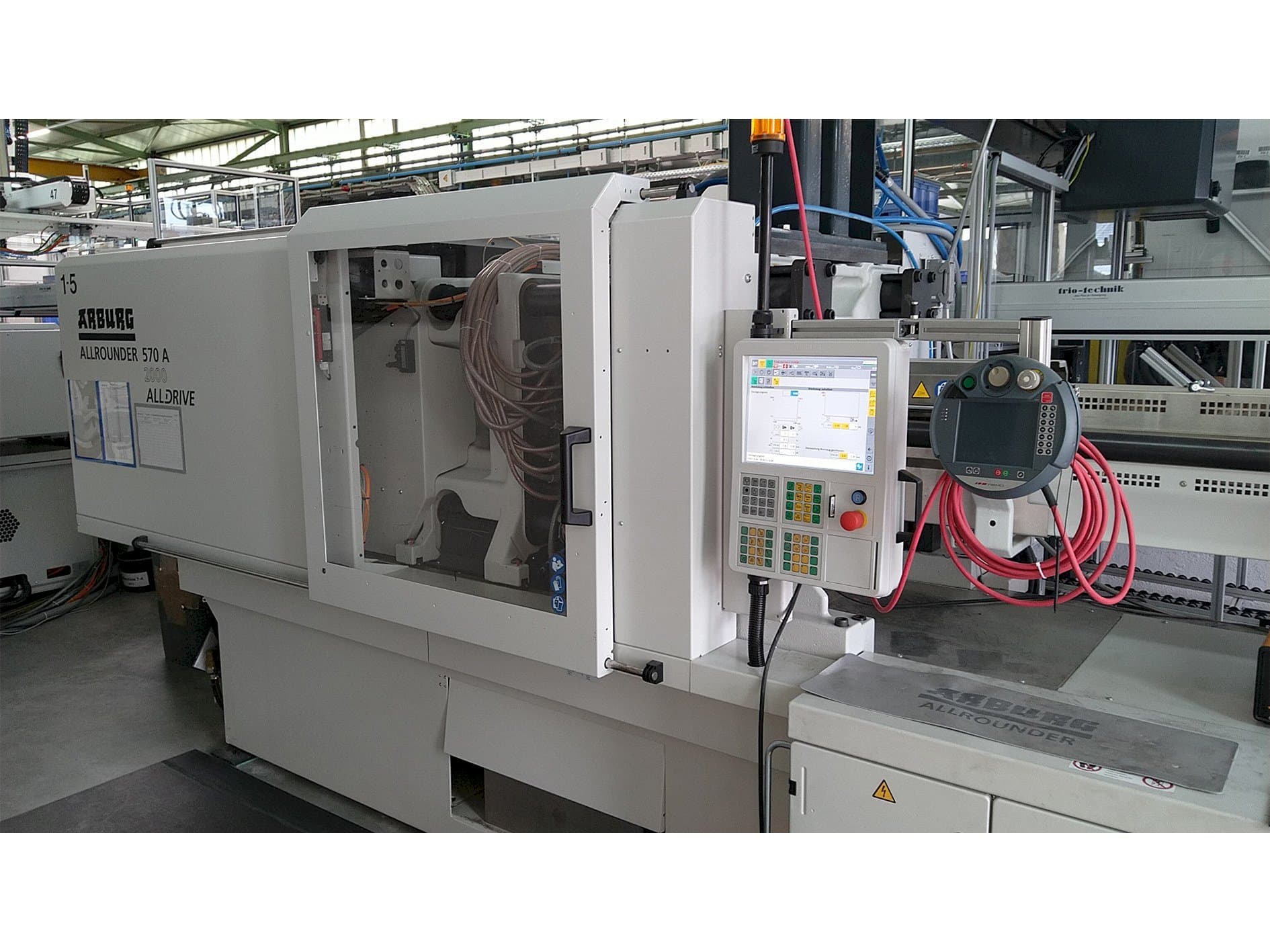 Masina Arburg Allrounder 570 A 2000-800 ALLDRIVE   eestvaade