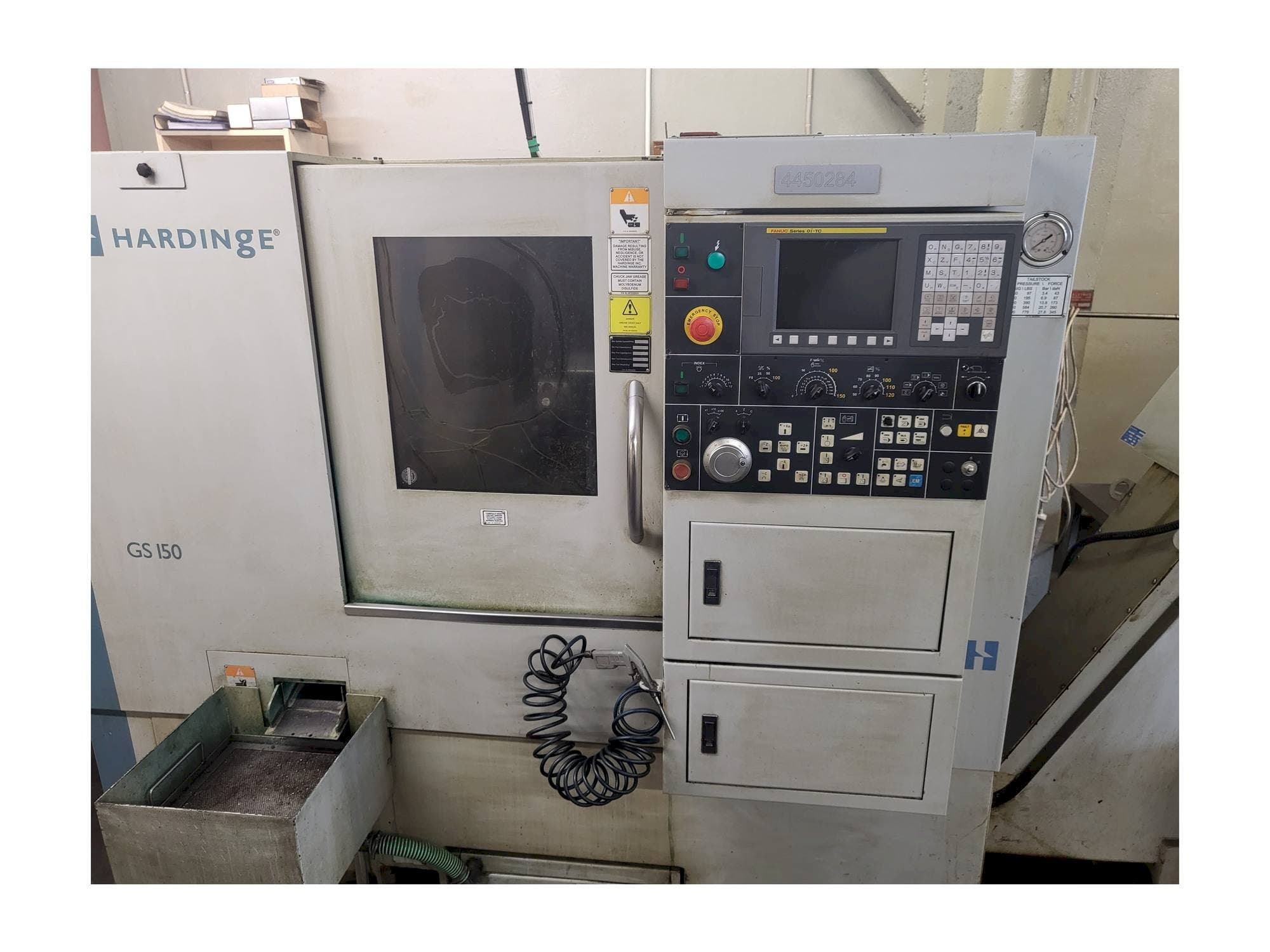 Masina HARDINGE GS-150   eestvaade
