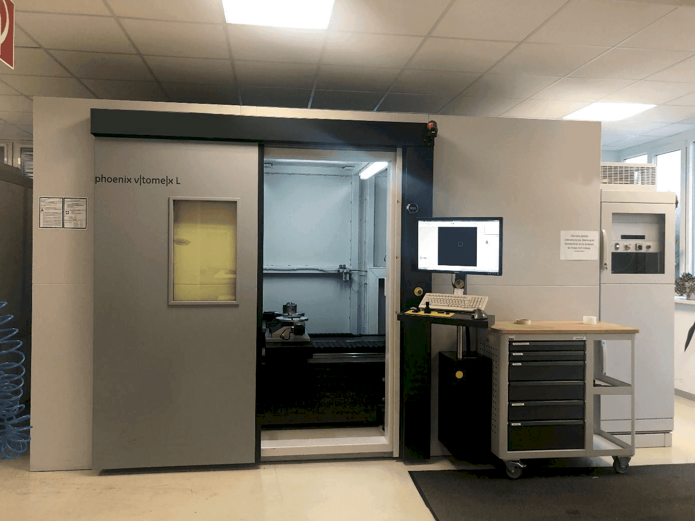 Masina Phoenix V|tome|x L 240   eestvaade