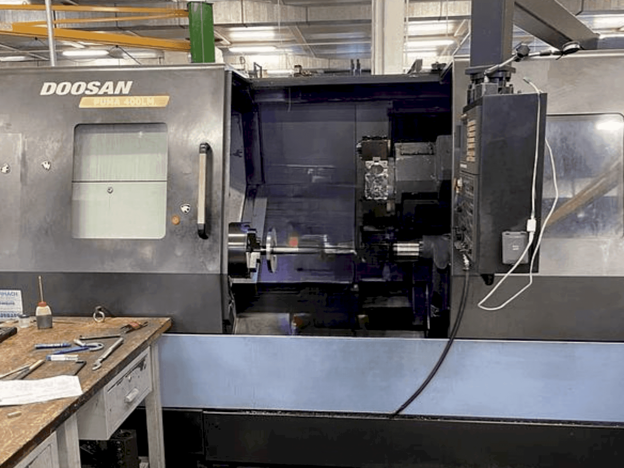 Masina DOOSAN Puma 400 LMA   eestvaade