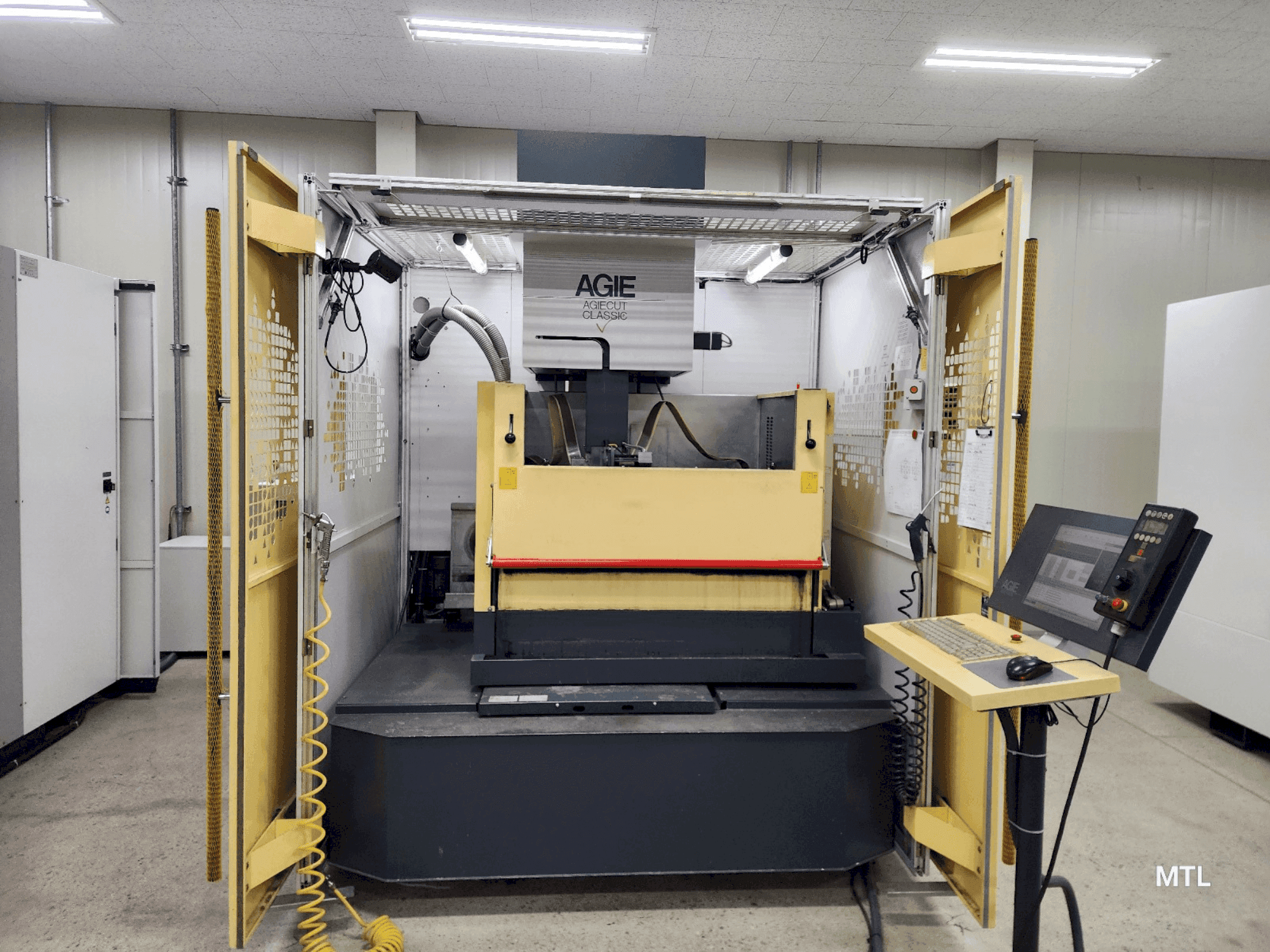 Masina AgieCharmilles Agiecut Classic V3   eestvaade