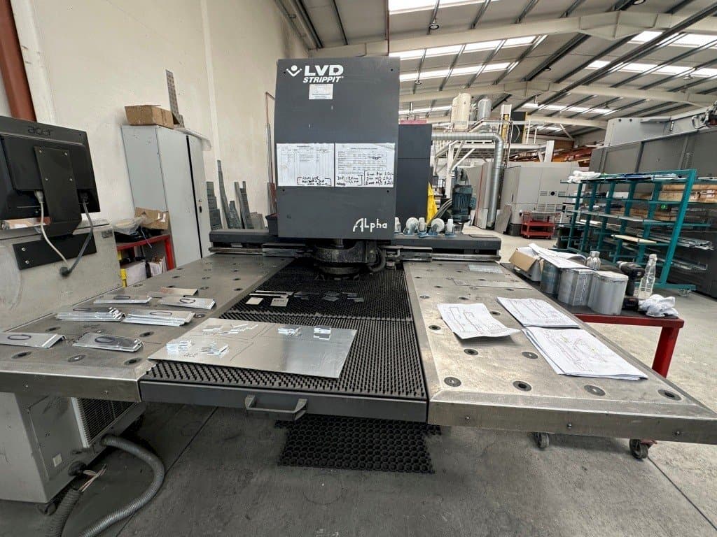 Masina LVD Alpha 1212TK   eestvaade