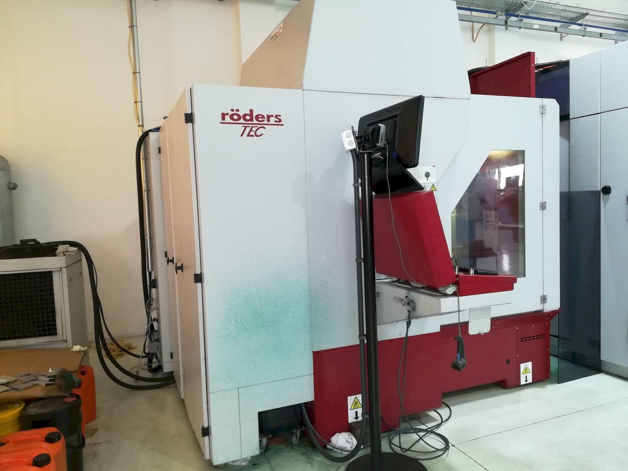 Masina Röders RXP 801   eestvaade