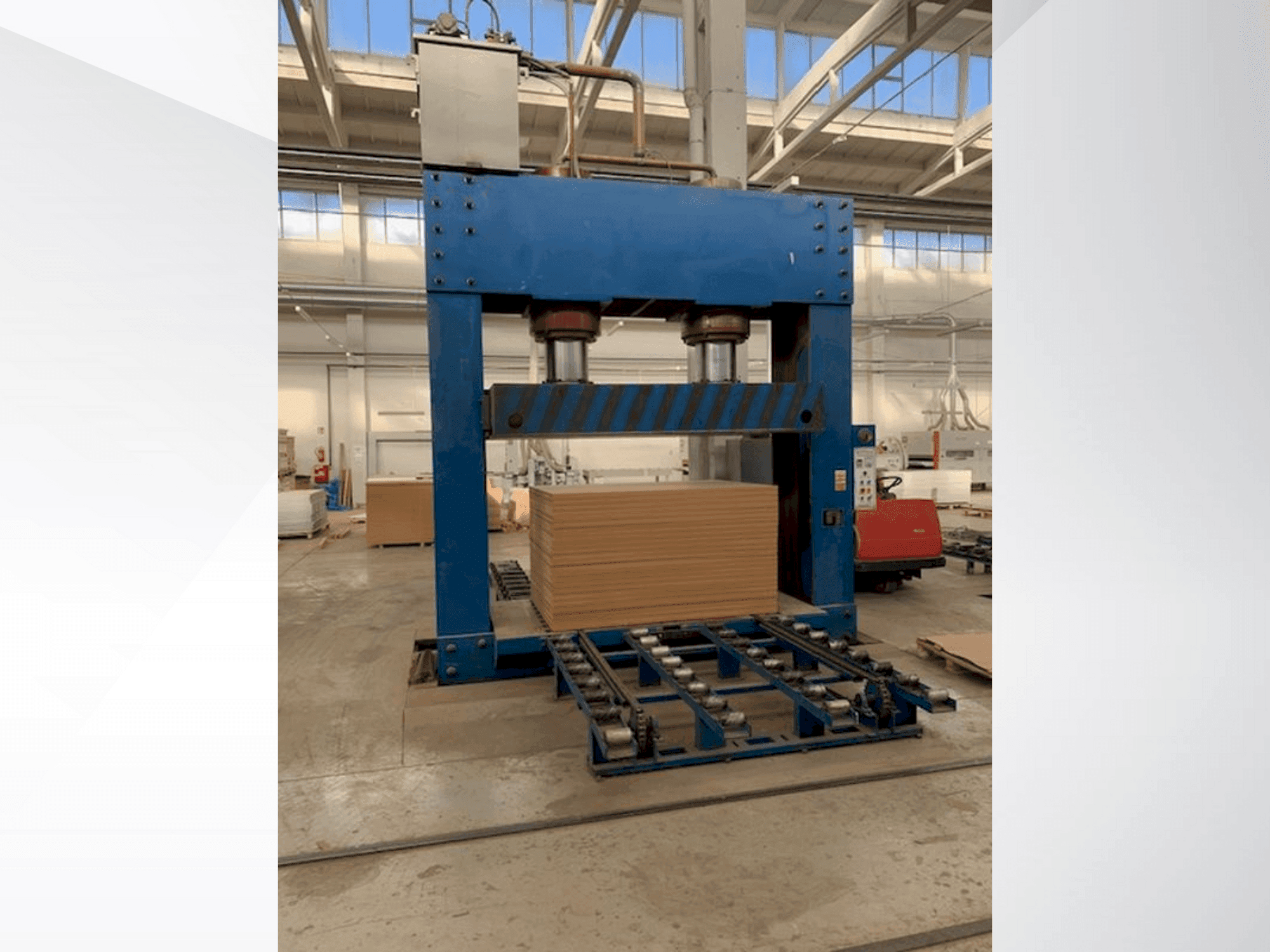 Masina LINYI JIANZHONG WOOD MACIHNERY JJC-CP   eestvaade