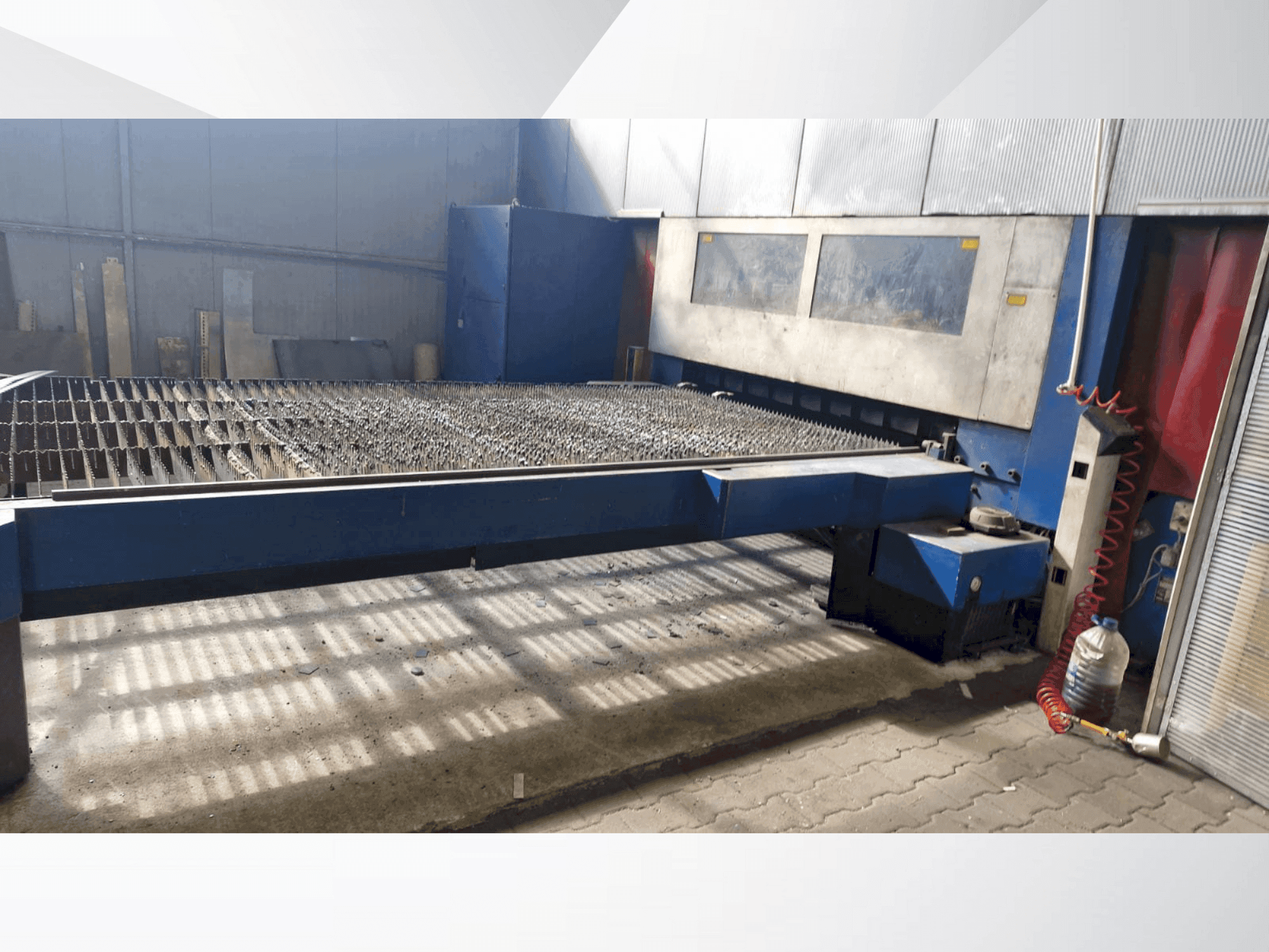 Masina TRUMPF TRUMATIC L 4030   eestvaade