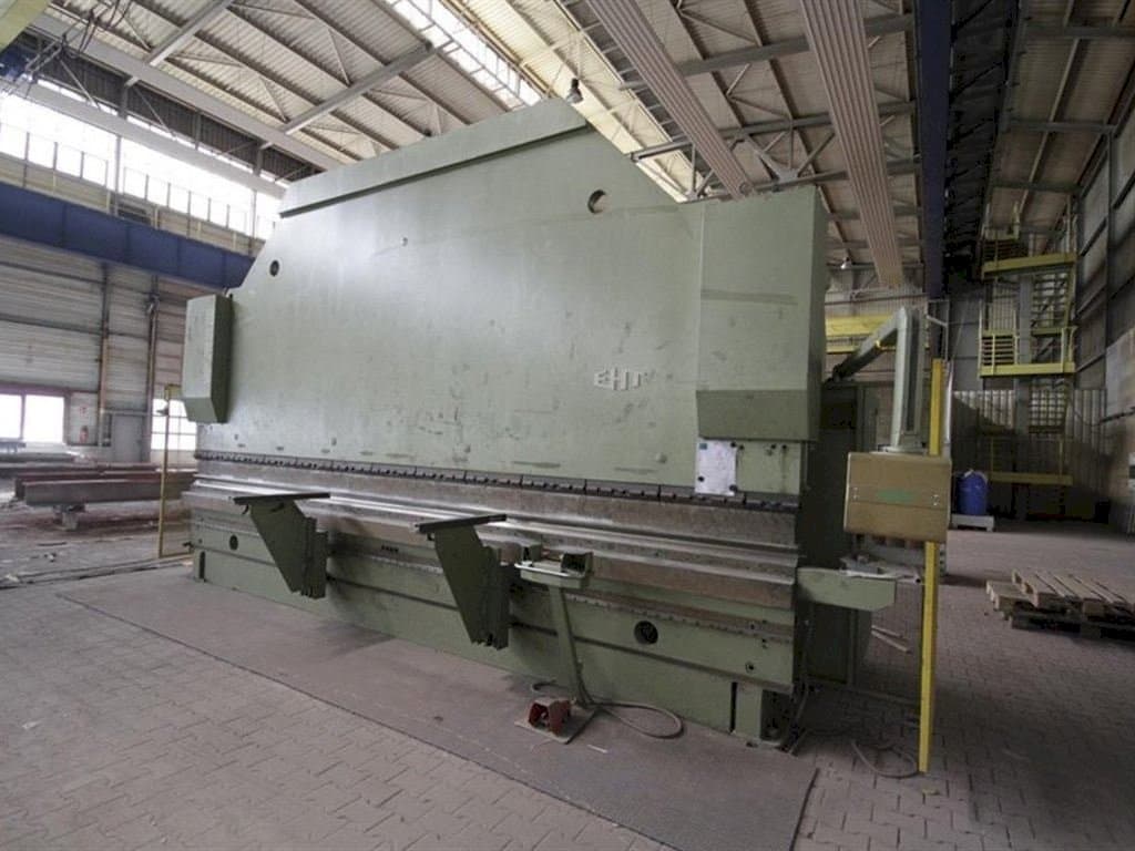 Masina EHT Variopress 250 60   parema külje vaade